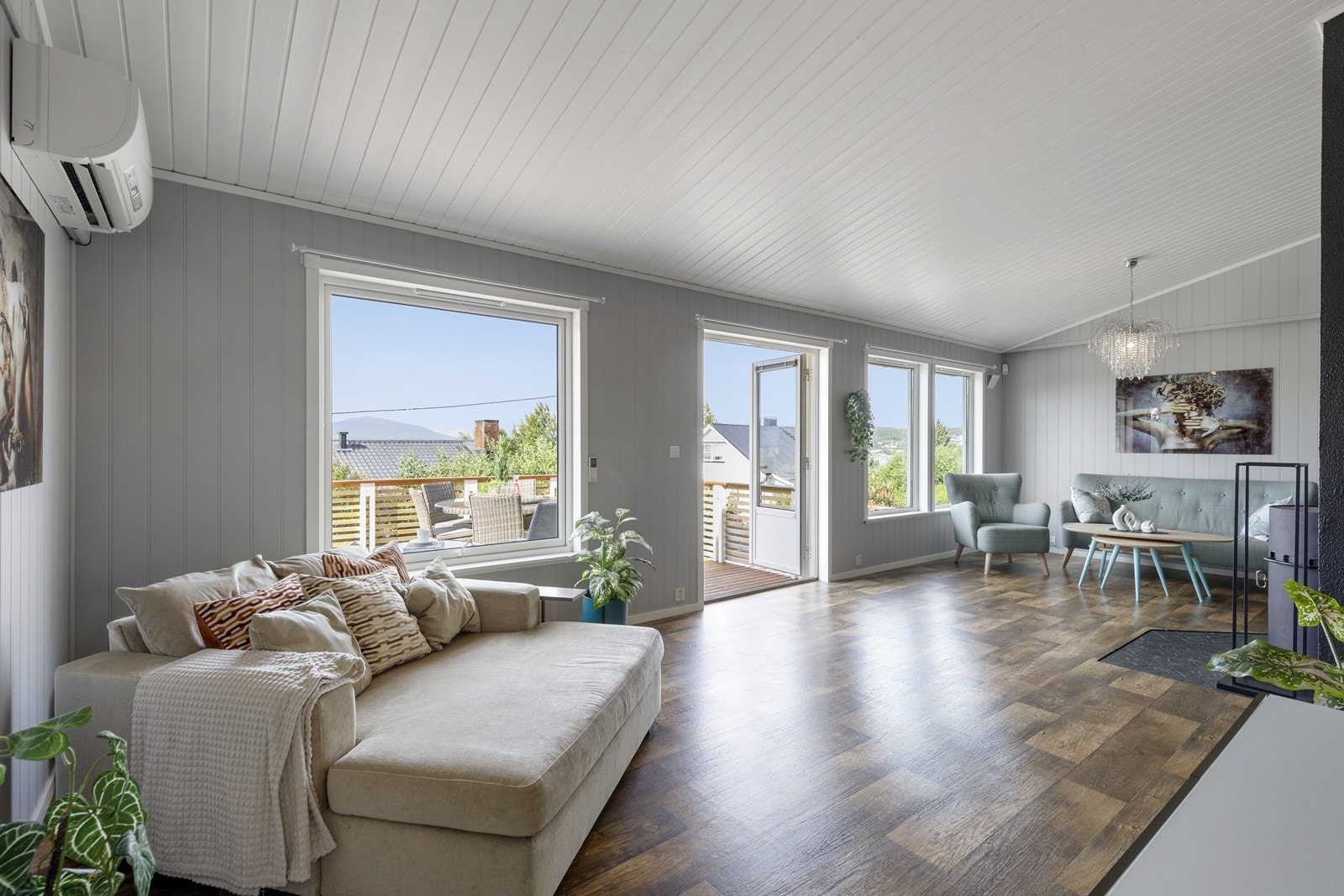 Sentrumsnær bolig med 3(5) soverom og 2 godkjente utleiedeier! Galleribilde