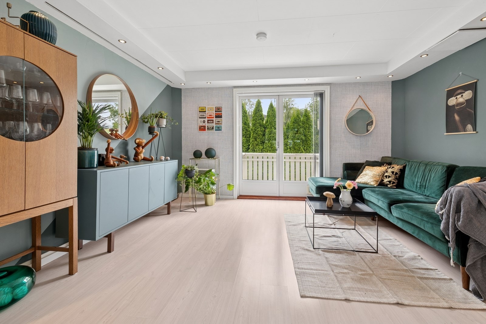 1. etasje byr på stue og kjøkken i en luftig og åpen løsning. Galleribilde