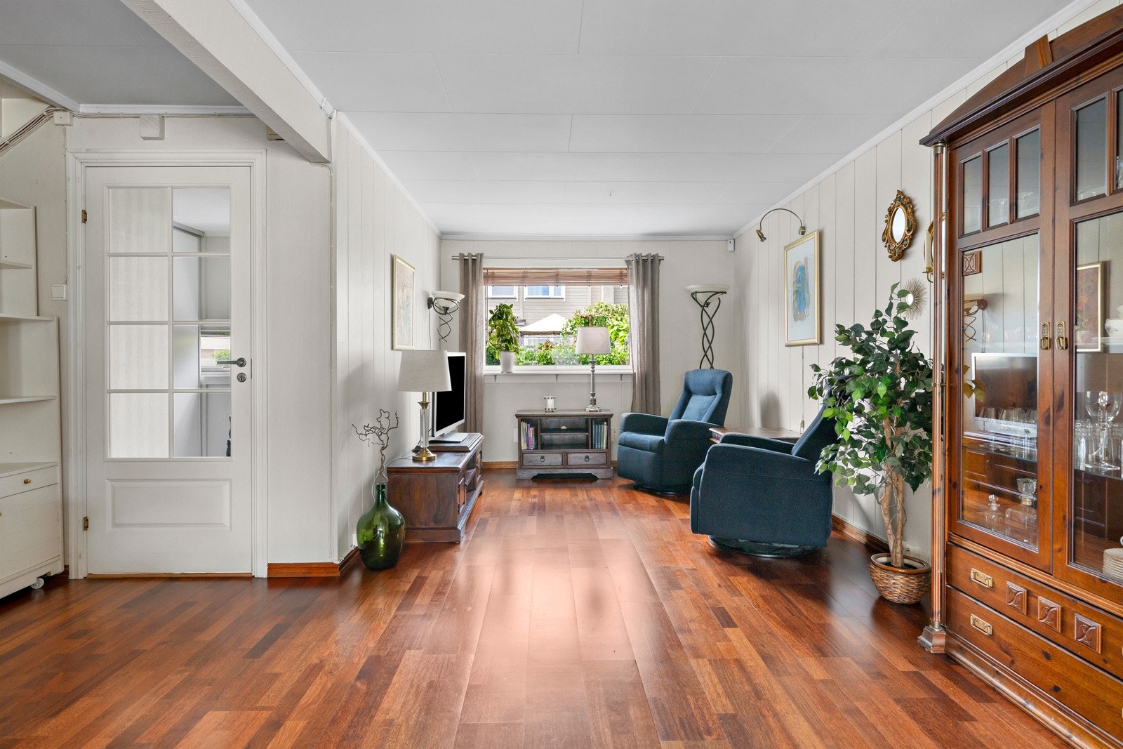 Plass til flere soner i stuen. Galleribilde