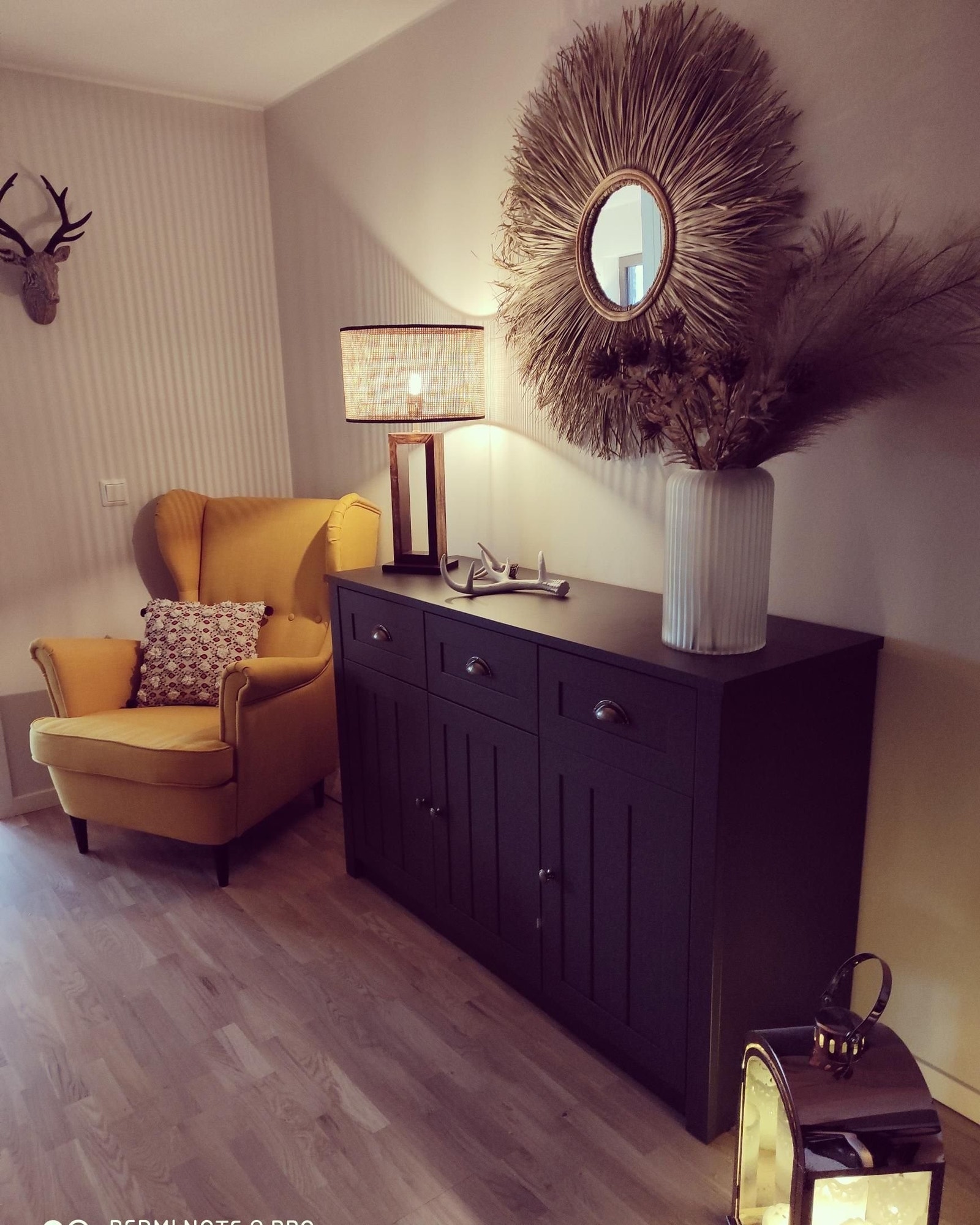 Gang med sitteareal. Her kan du også plassere gjesteseng, kontorpult eller skap. Galleribilde