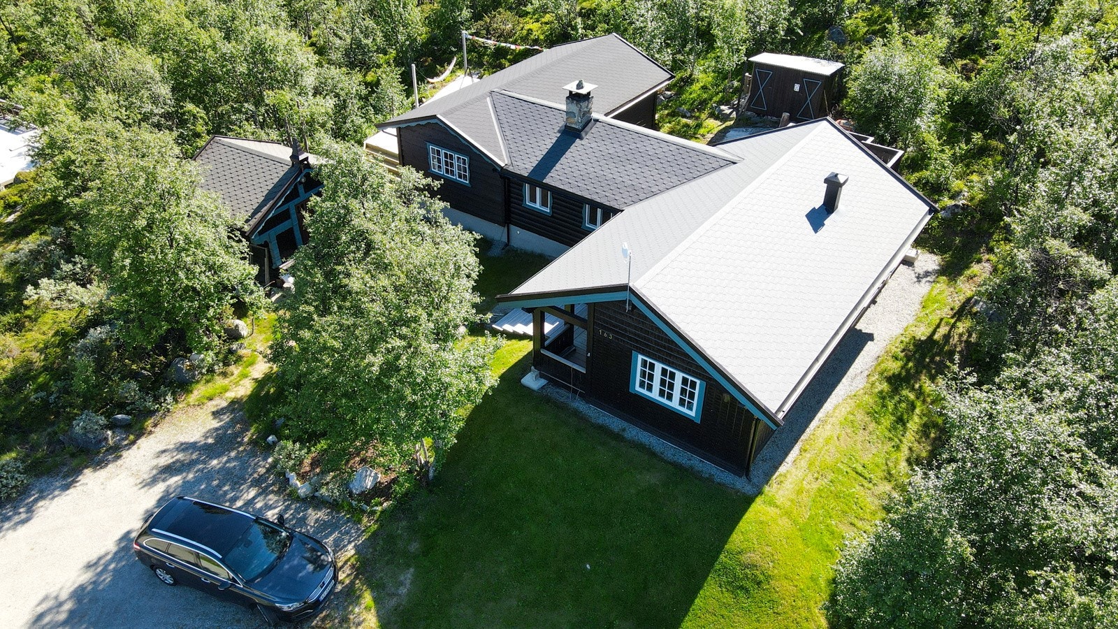 Hytten har en solrik beliggenhet på Kikut Galleribilde