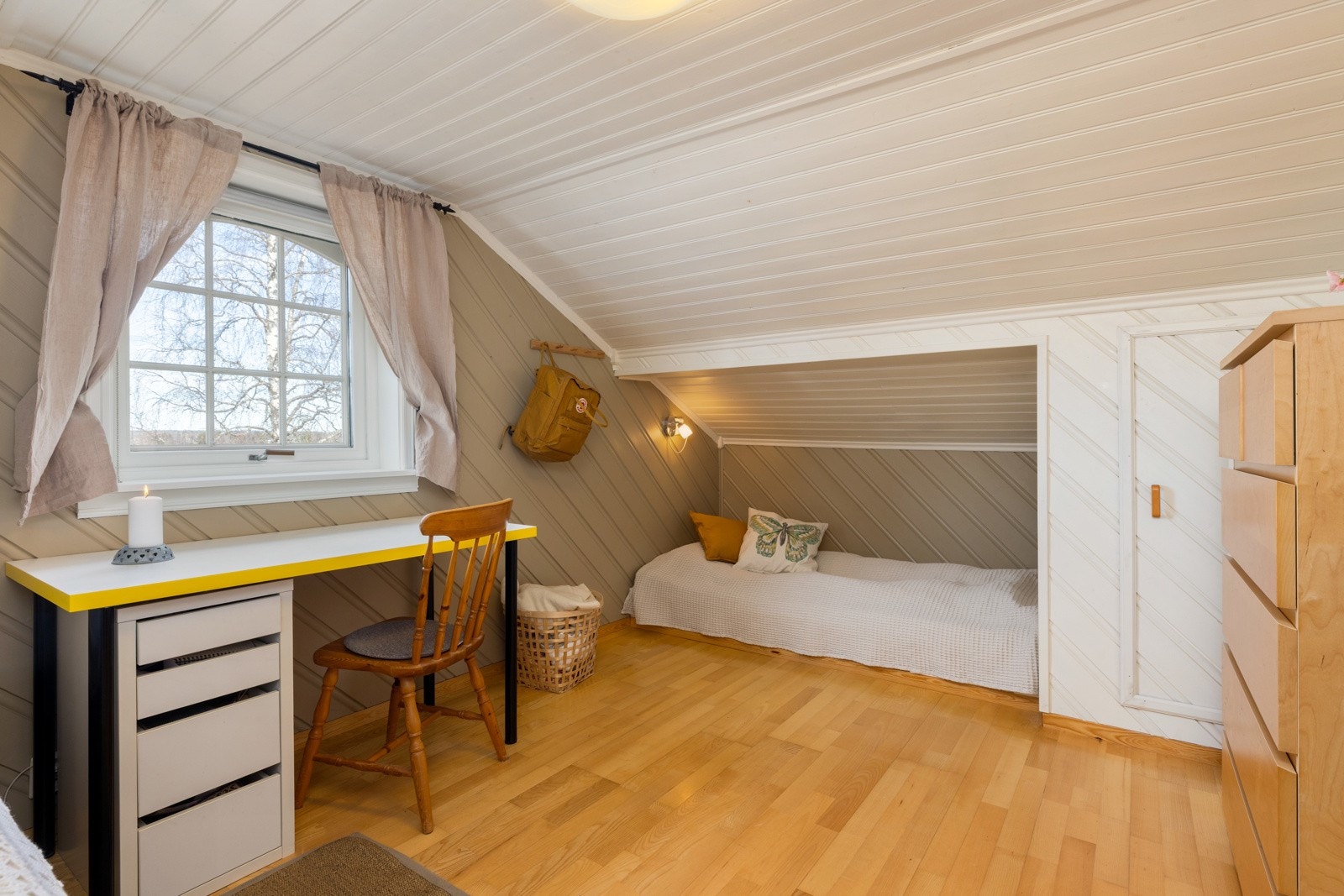 I 2.etasje er det to soverom. Galleribilde