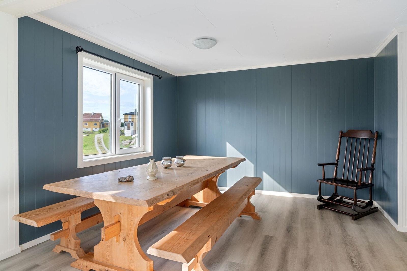 God plass til spisestue. Galleribilde