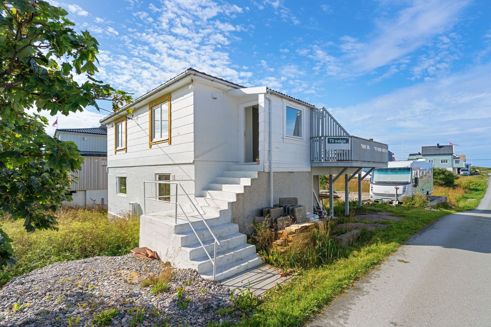 Saip Harmankaya har gleden av å presentere Skuthaugveien 6! Galleribilde