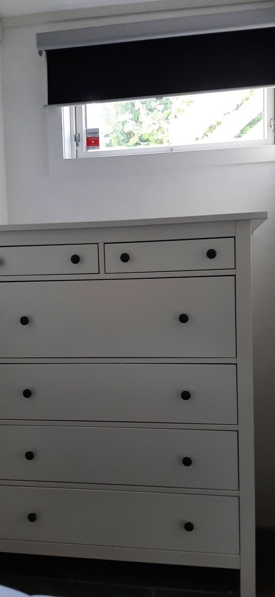 Komode i soverom Galleribilde
