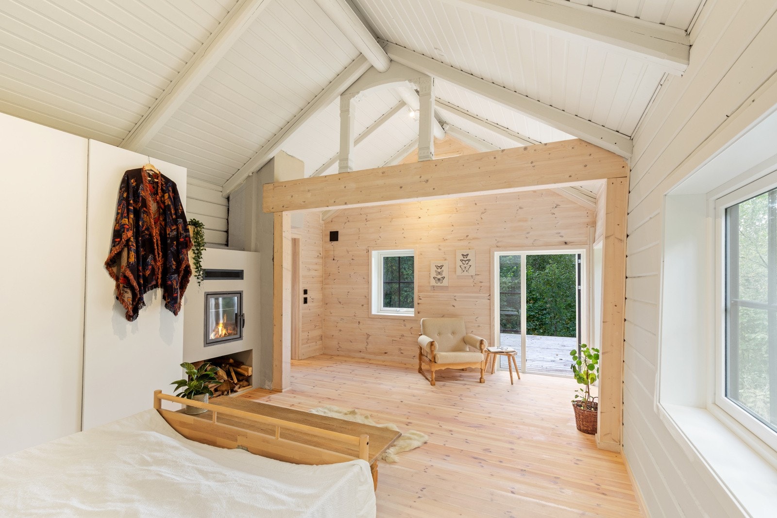 God takhøyde sorger for en lys og luftig romfølelse. Galleribilde