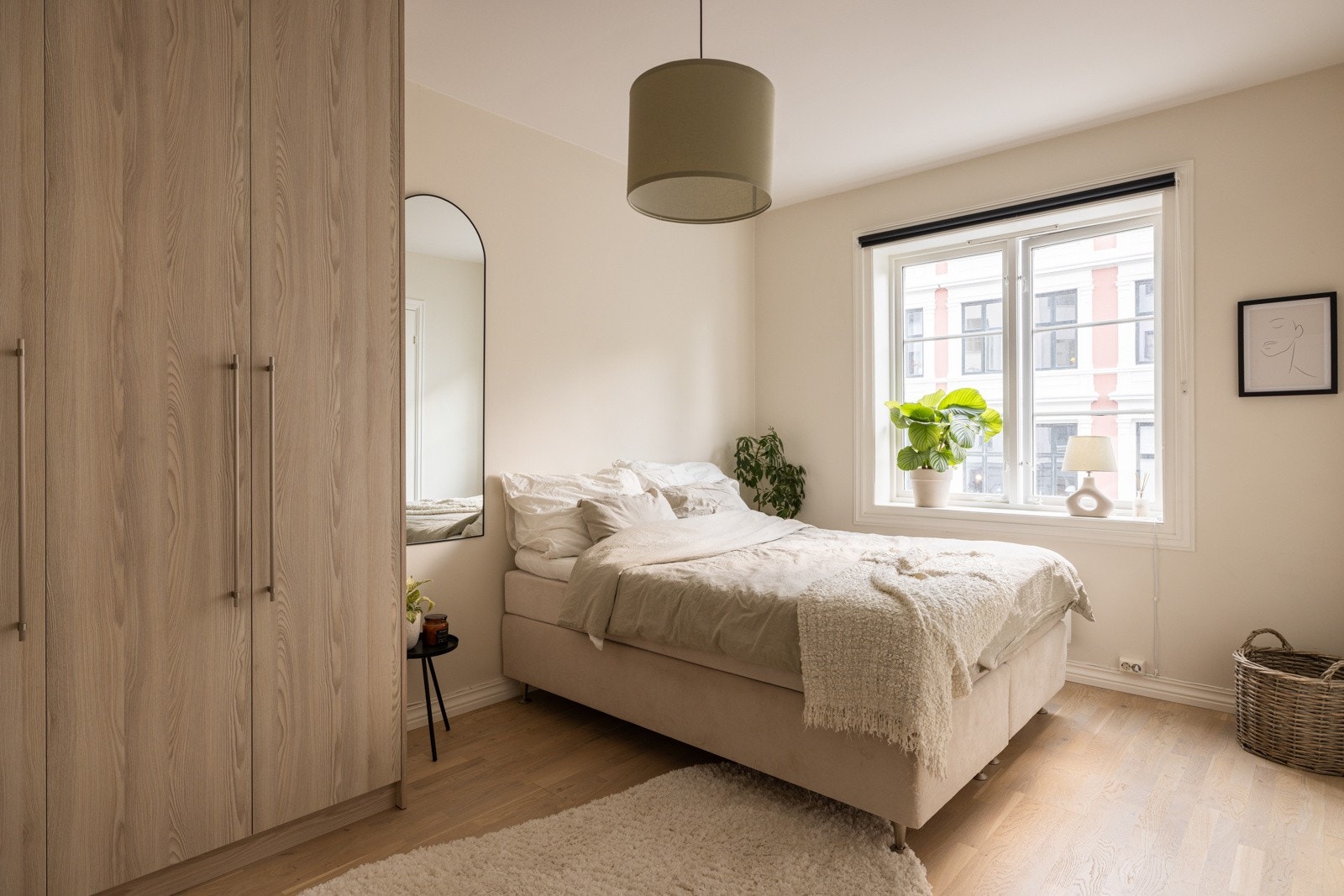 Leiligheten har tre gode soverom Galleribilde