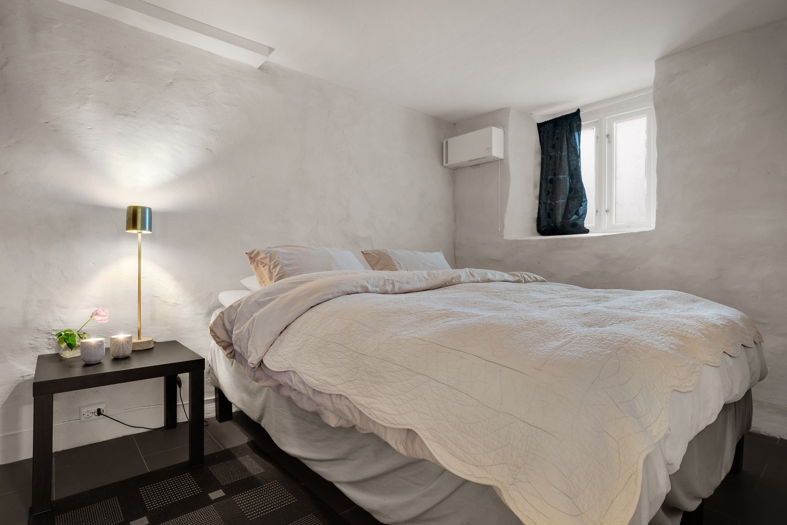 Soverommet (ikke godkjent for varig opphold) måler 7,8 kvm. Galleribilde