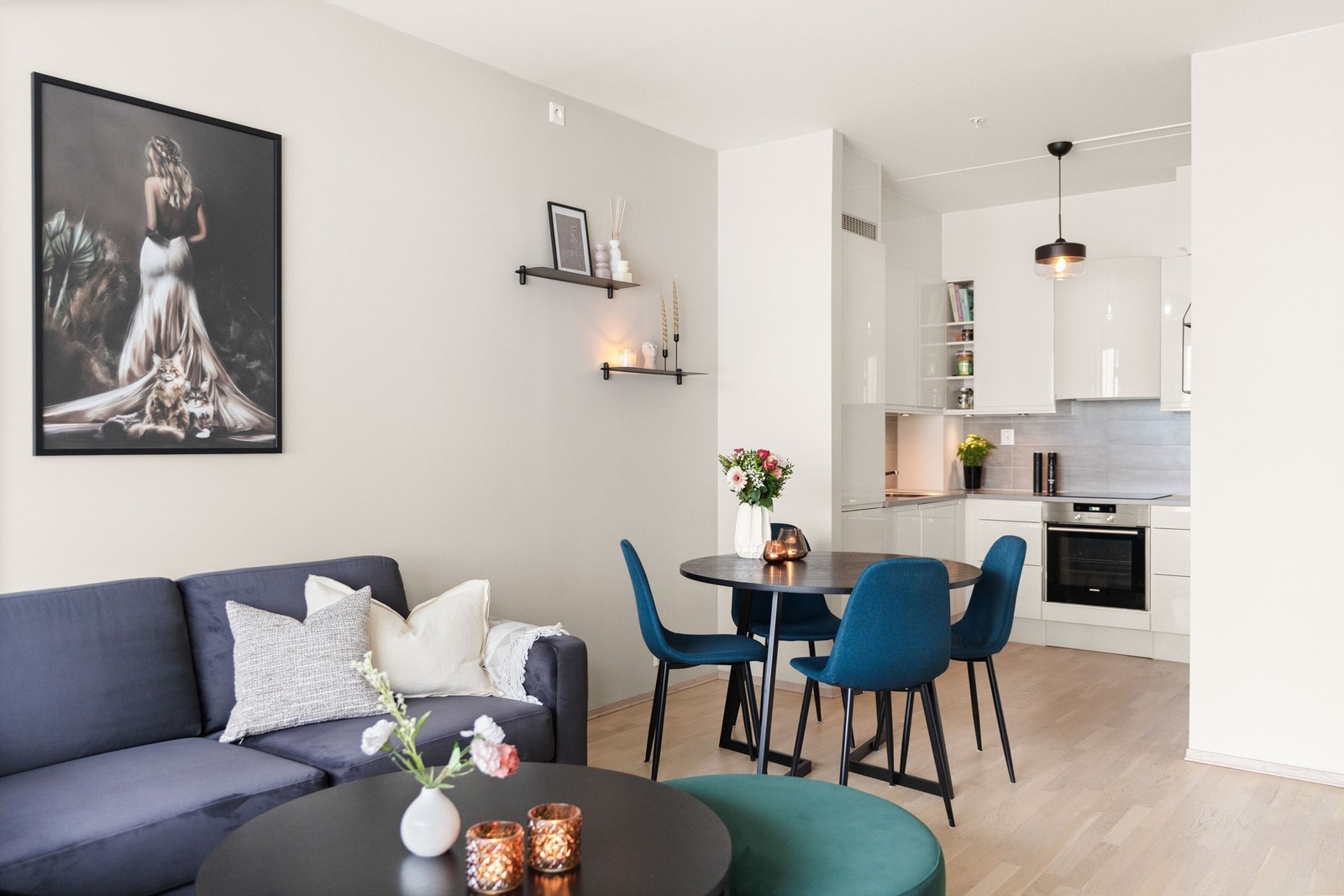 Plass til spisebord i tilknytning til kjøkkenet Galleribilde