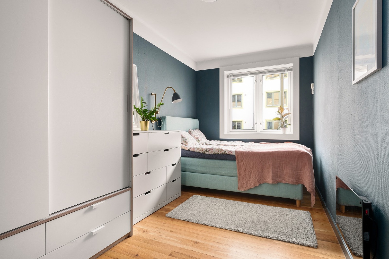 Soverom av generøs størrelse. Galleribilde