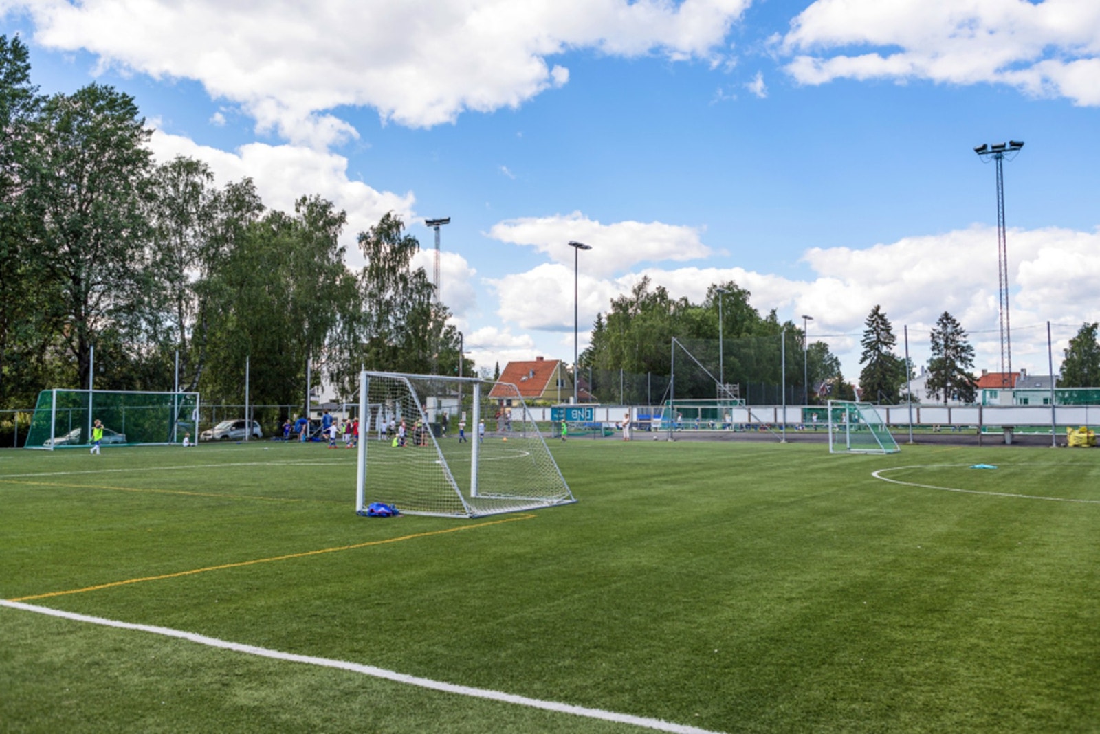 Nærhet til Niffen der Nordstrand IF har et godt og allsidig miljø, med håndball og fotball for barn i alle aldre Galleribilde