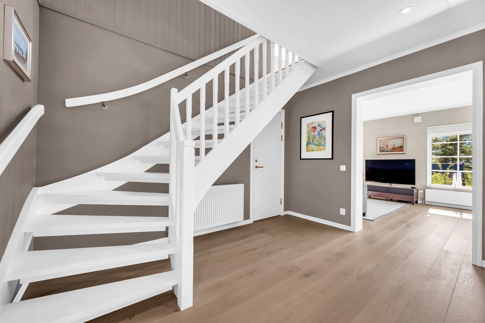 Trappeløp til 2. etasje Galleribilde