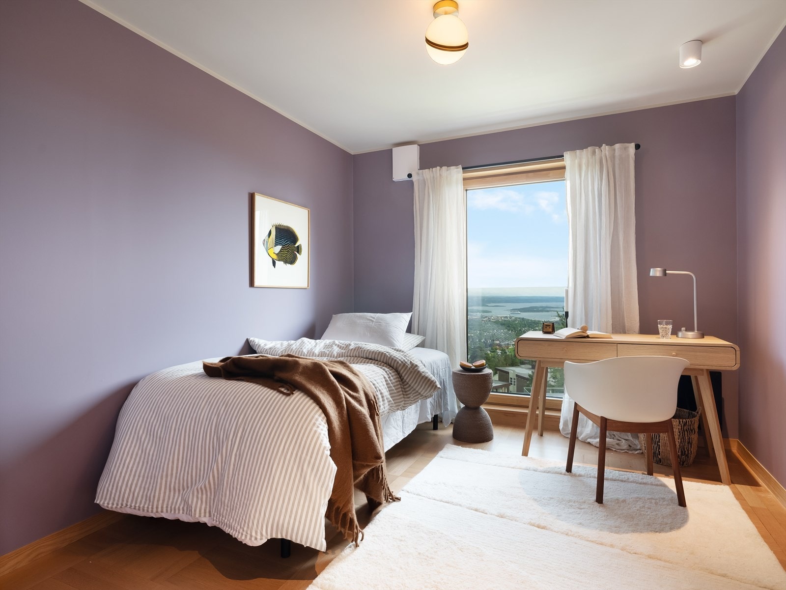 Den spektakulære utsikten har man fra alle rom. Galleribilde