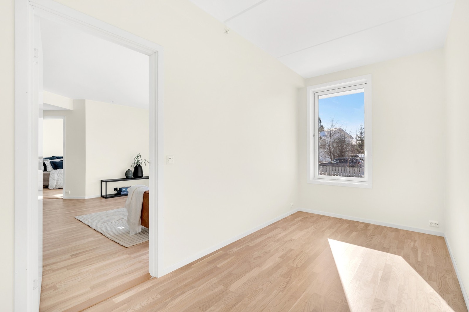 Soverommene er på hhv. 13,5 kvm og 9,5 kvm. Galleribilde