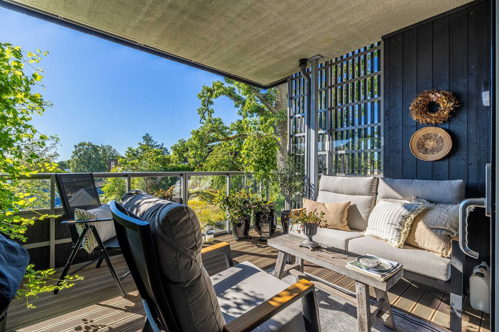 Her kan late dager nytes med sol og utsikt Galleribilde