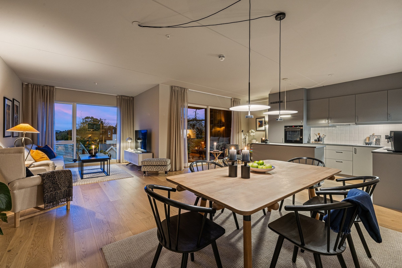 Åpen planløsning med gode møbleringsmuligheter Galleribilde