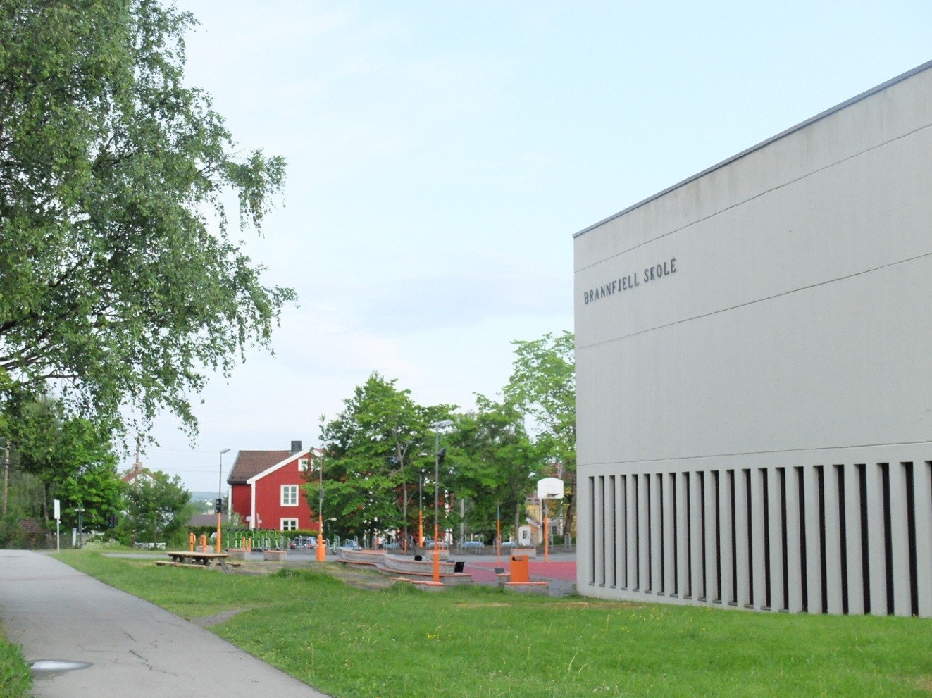 Boligen sokner per dags dato til Brannfjell Ungdomsskole Galleribilde