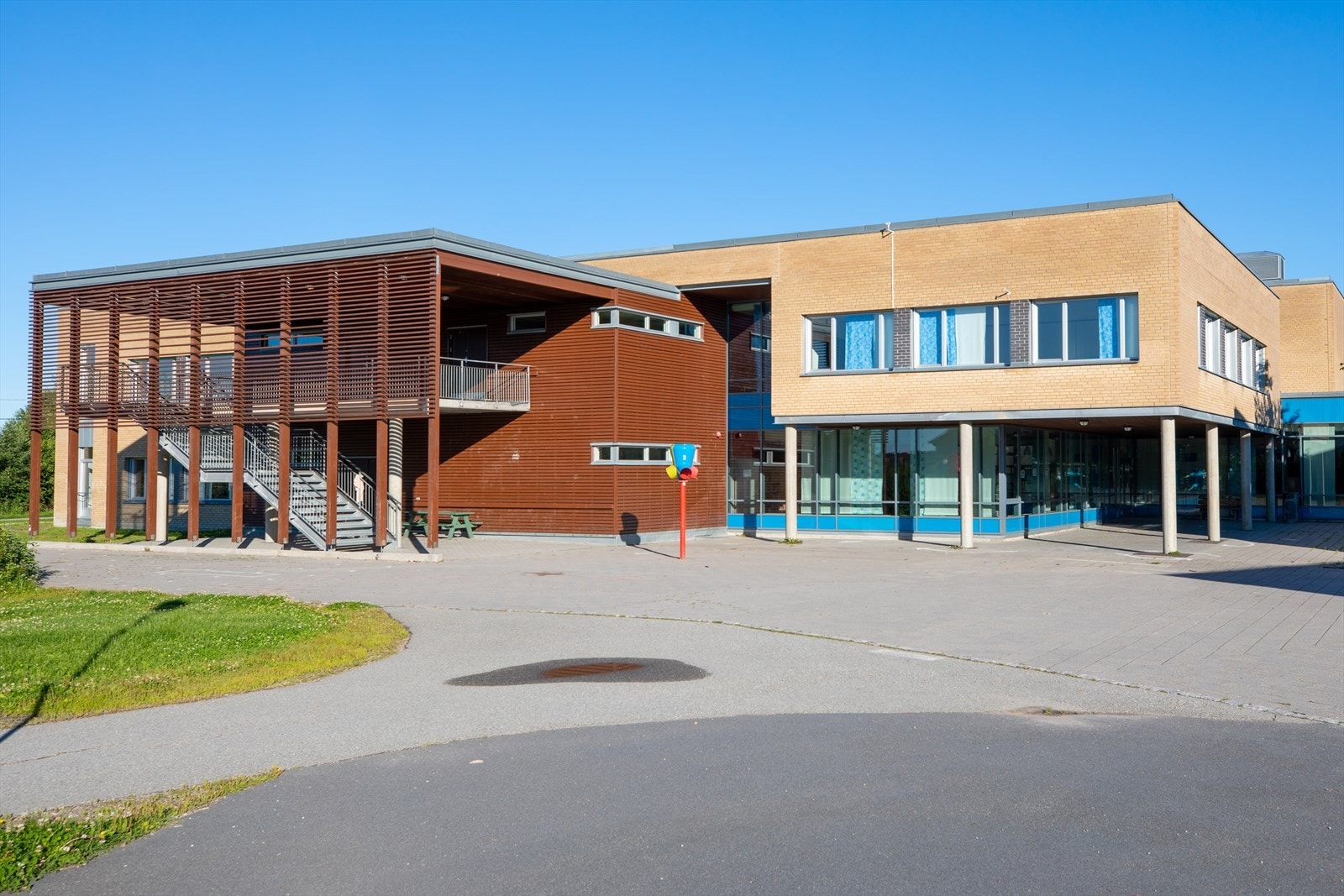Spikkestad barneskole Galleribilde