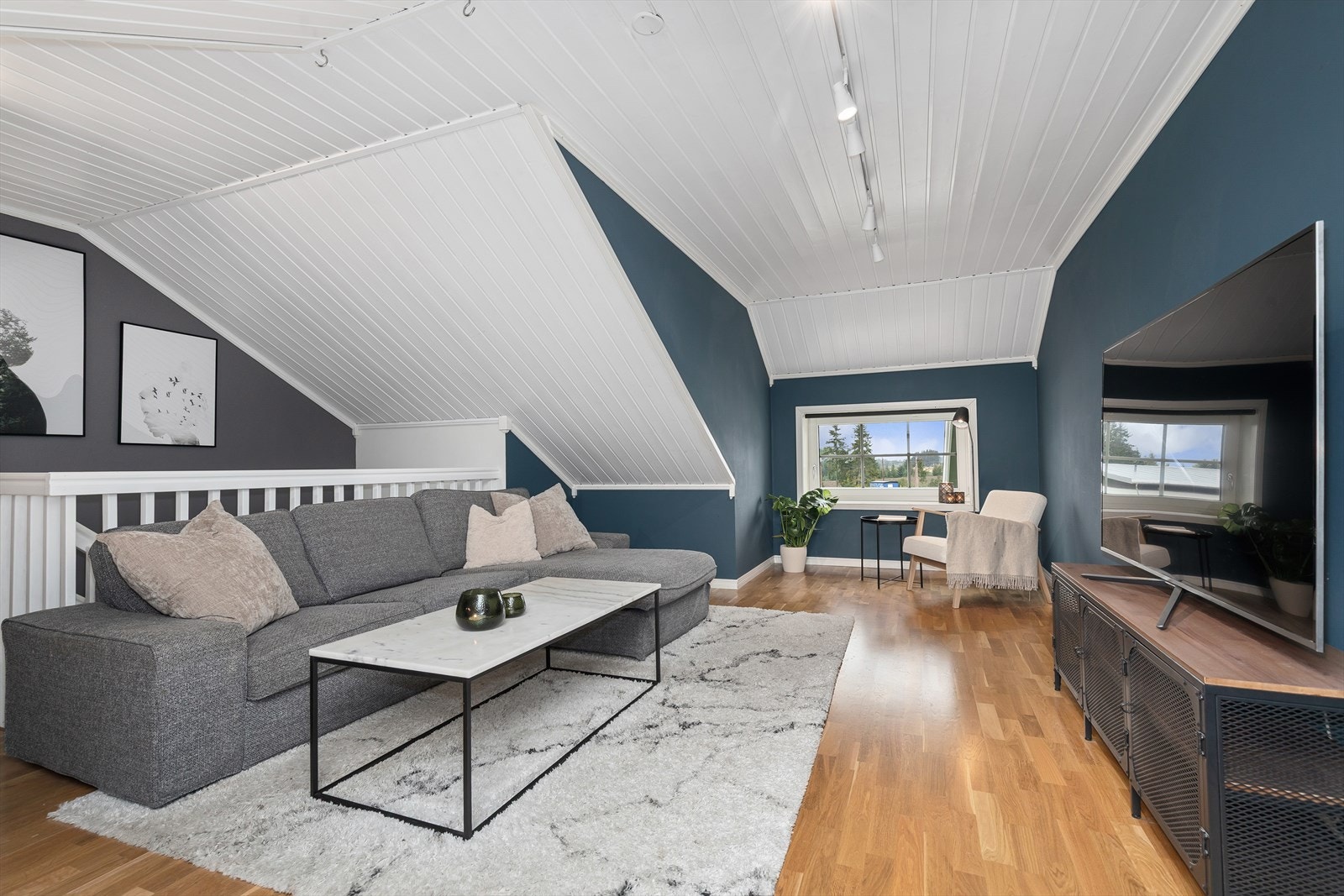 Loftstue Galleribilde