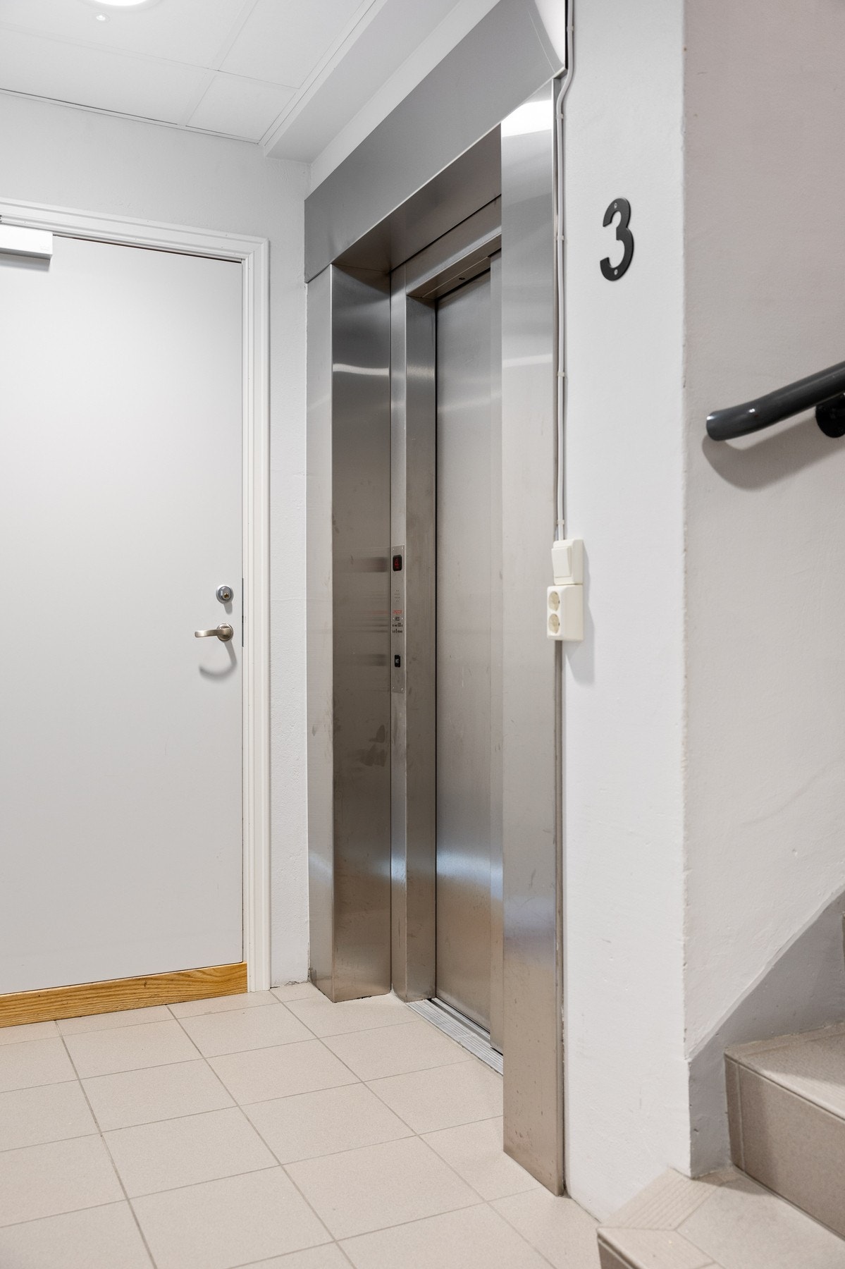 Det er heis i bygget Galleribilde