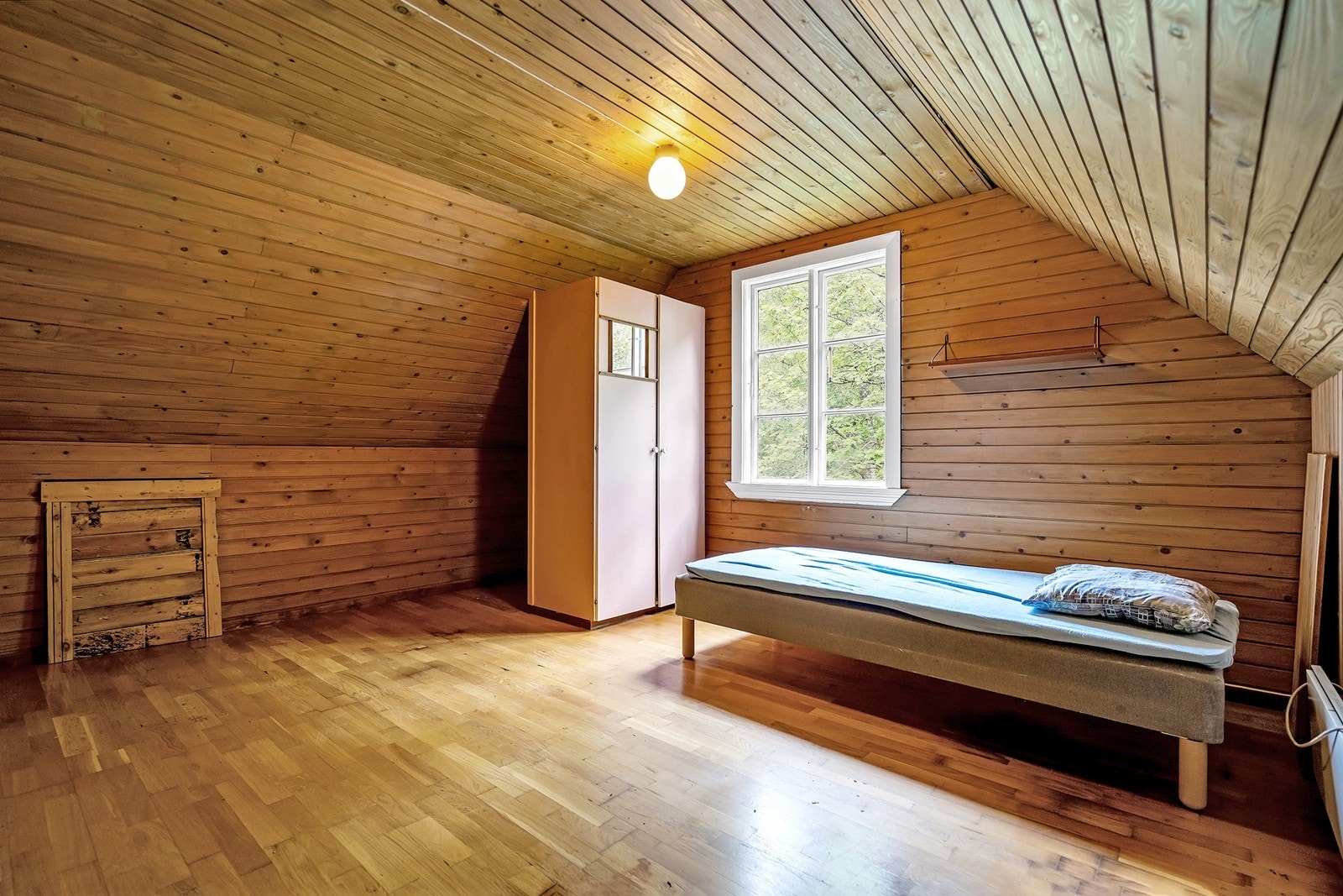 Soverom. Galleribilde