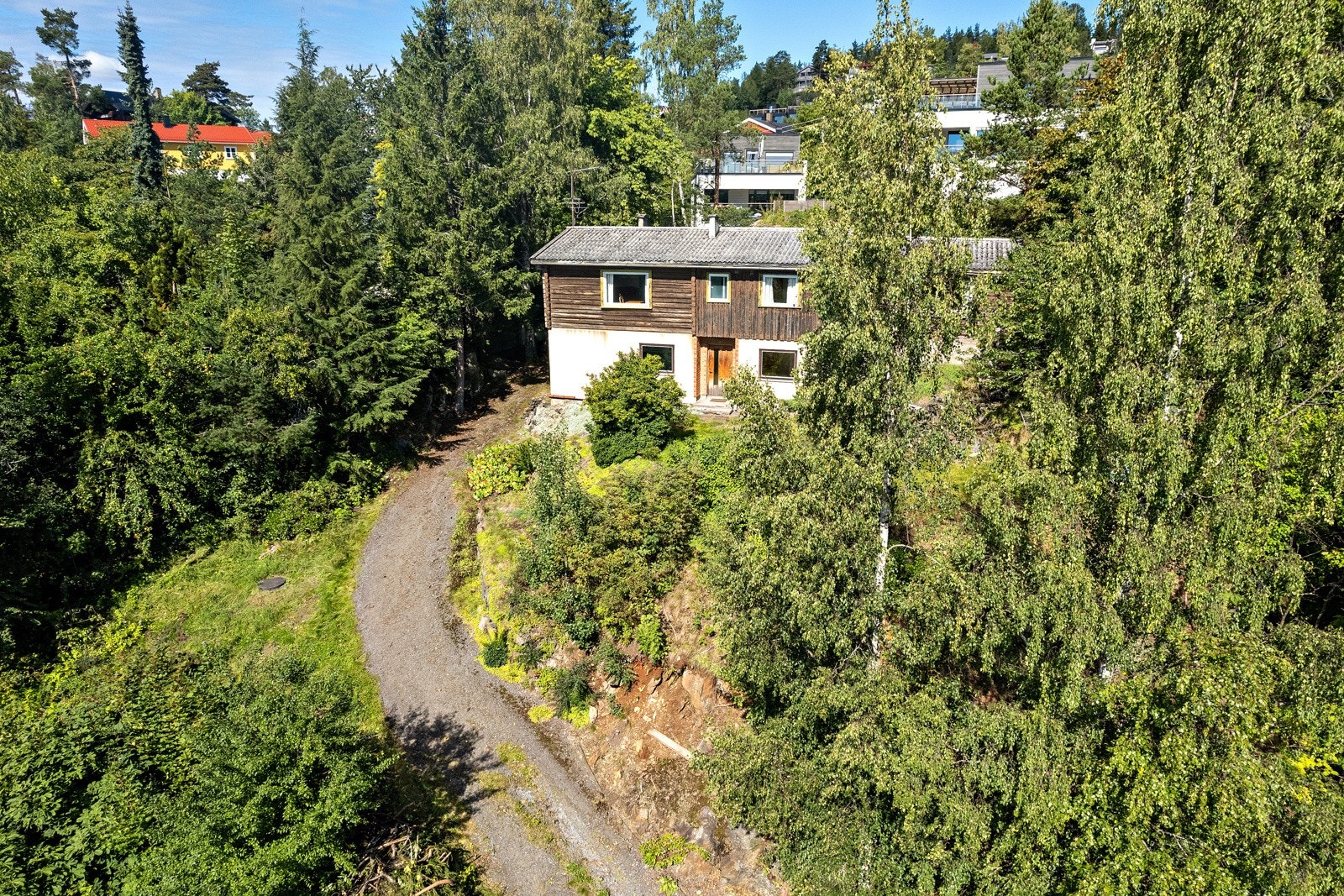 Flott anledning til å skaffe deg en attraktiv eiendom for enten rehabilitering eller videre utvikling Galleribilde