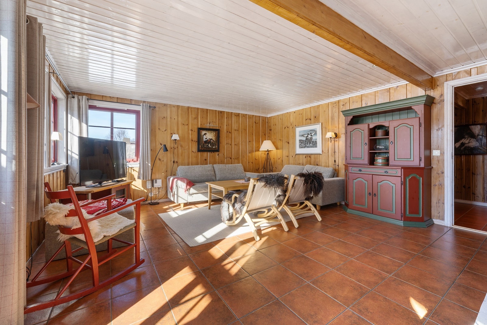 - Velkommen til Nystøylvegen 57 - Galleribilde