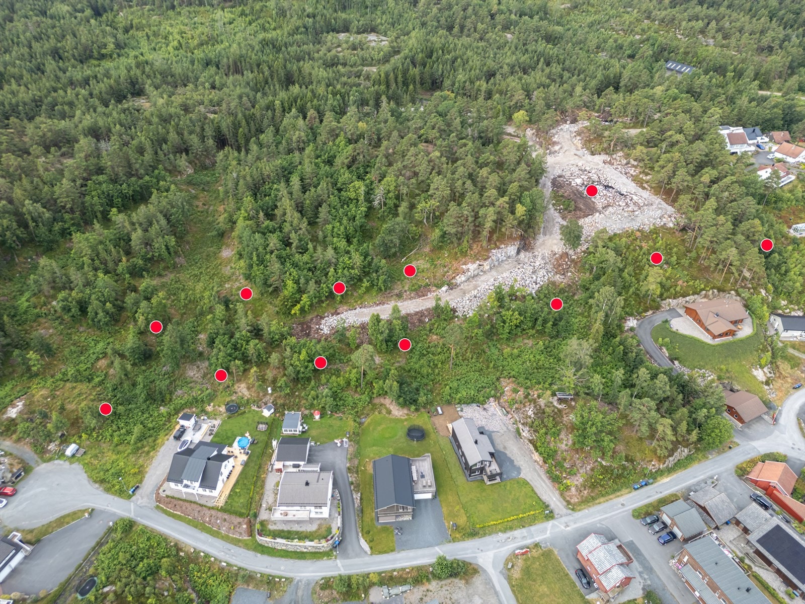 TomterSandnes_2-1000.jpg Galleribilde