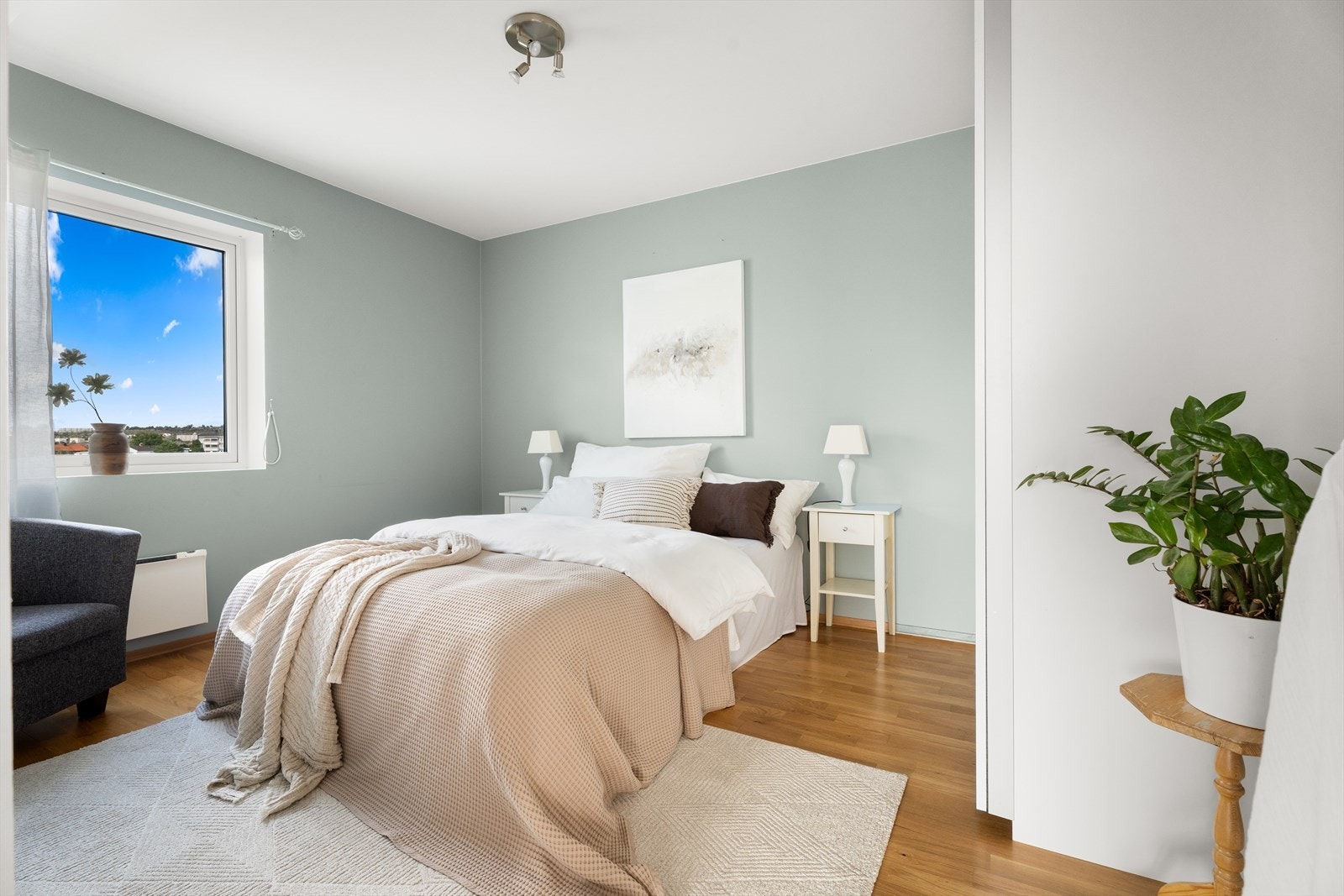 Leiligheten har tre stk. gode- og lune soverom. Galleribilde