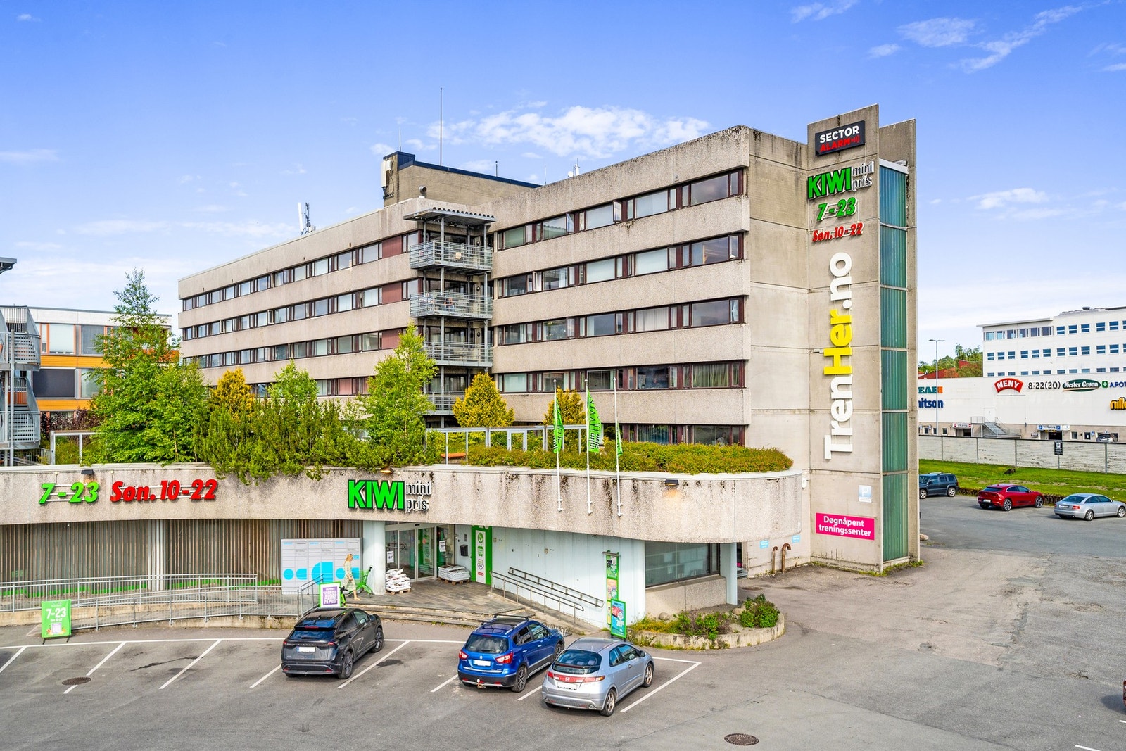 Her bor du svært sentralt på Moholt, med treningssenter og dagligvarebutikk i bygget. Galleribilde