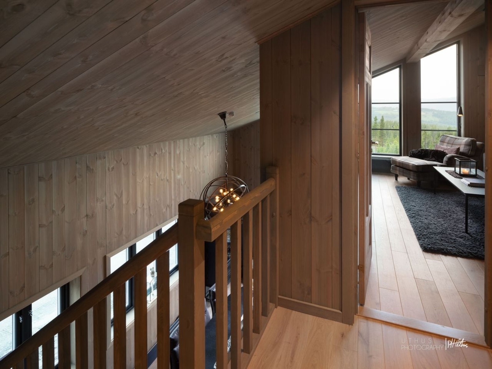 Innholdsrik 3.etasje med TV stue /loftstue og 2 soverom. Galleribilde