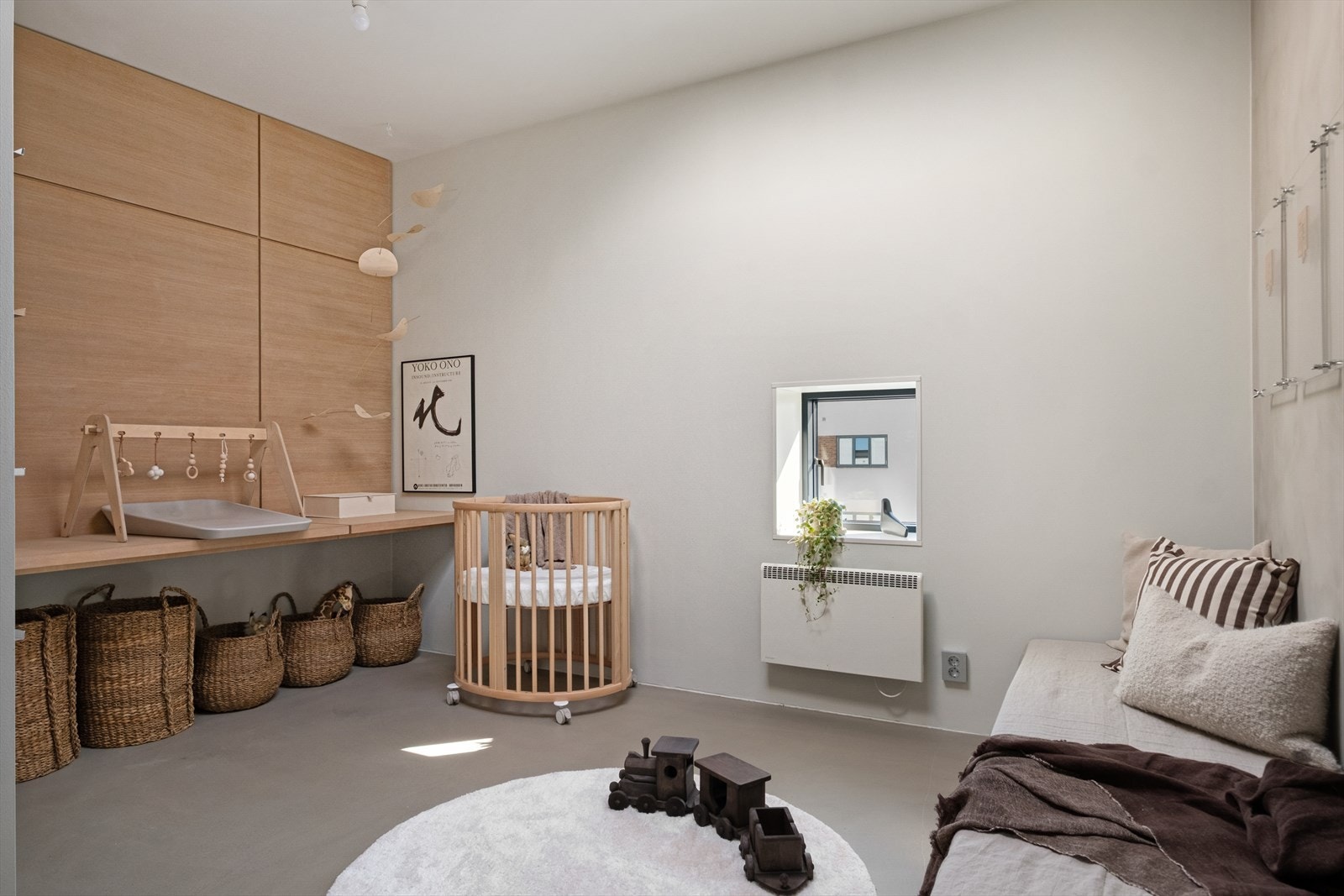 God plass til dobbeltseng, garderobe eller kontor. Galleribilde