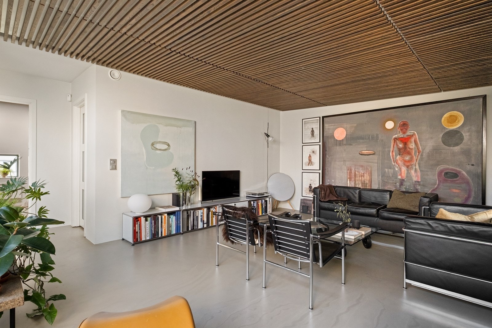 Leiligheten byr på eksklusivt gulv fra Weber designfloor. Galleribilde