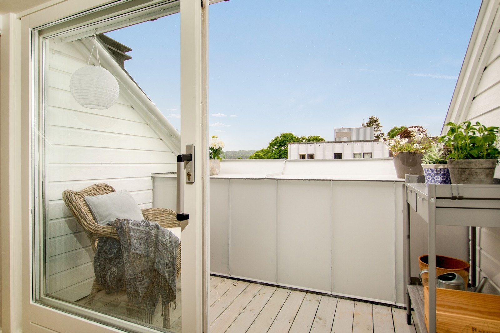 Leiligheten har to balkonger med nydelig utsikt! Galleribilde