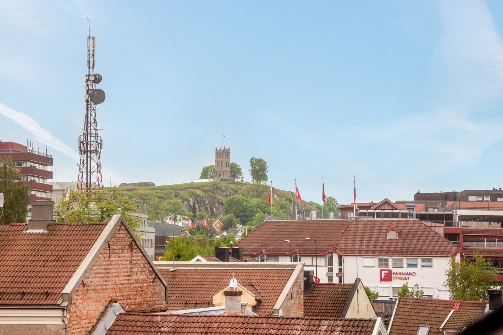 Utsikt til Slottsfjellet. Galleribilde