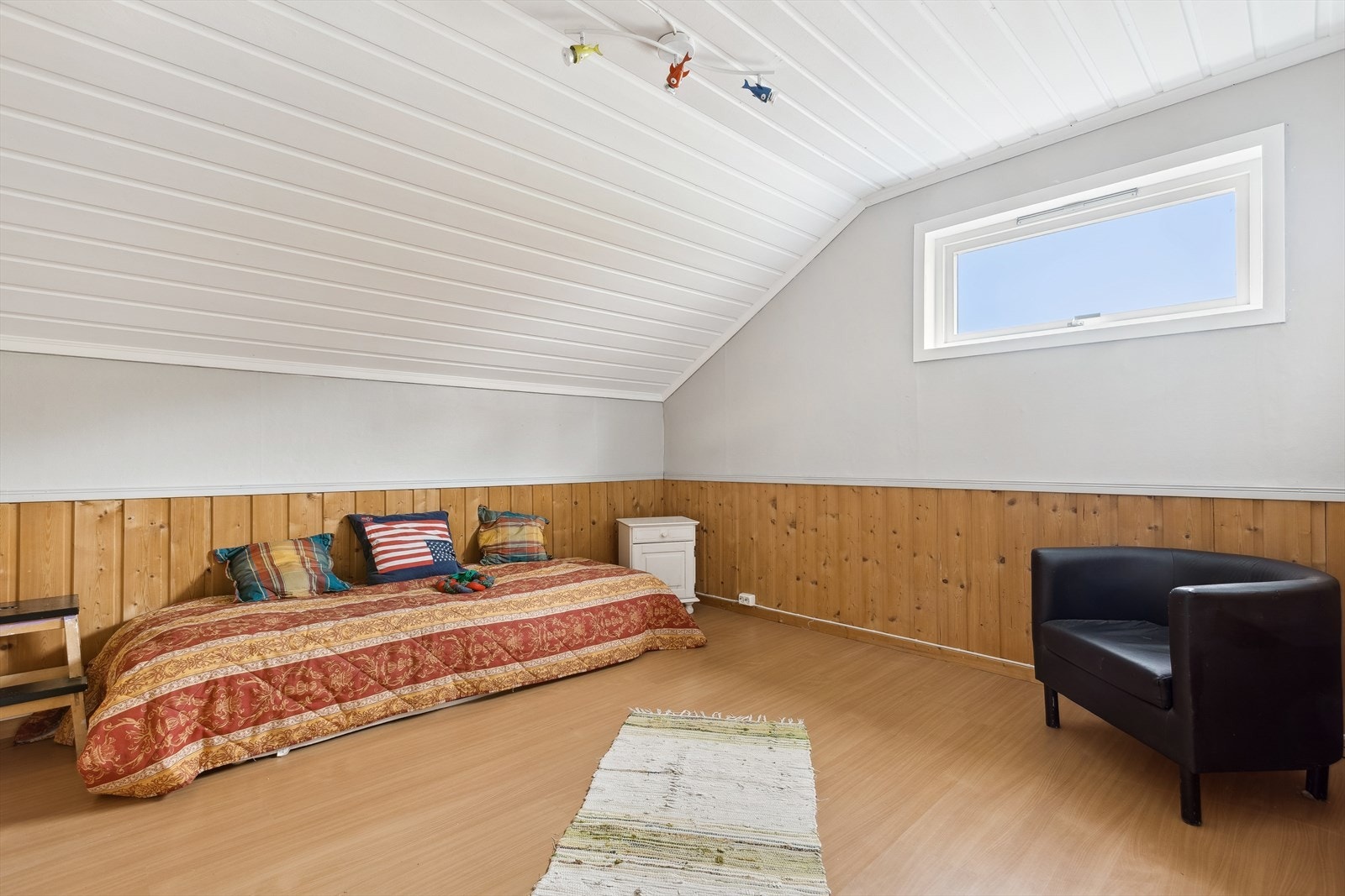 Det gjøres oppmerksom på at to rom avsatt til boder er på hhv. 10,5 og 7 m². Galleribilde