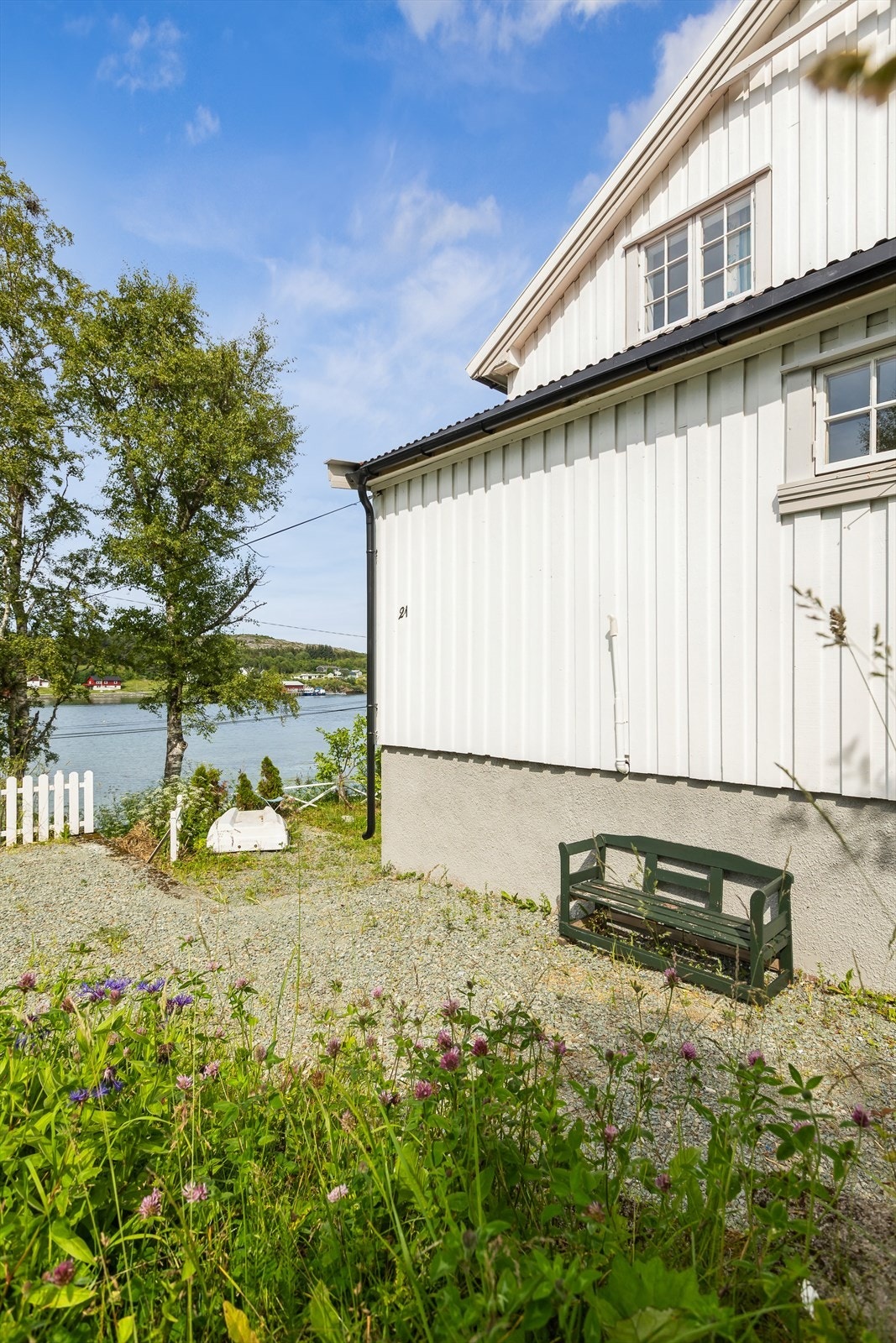 Mulighet for båtplass, kun 150 meter fra boligen. Galleribilde