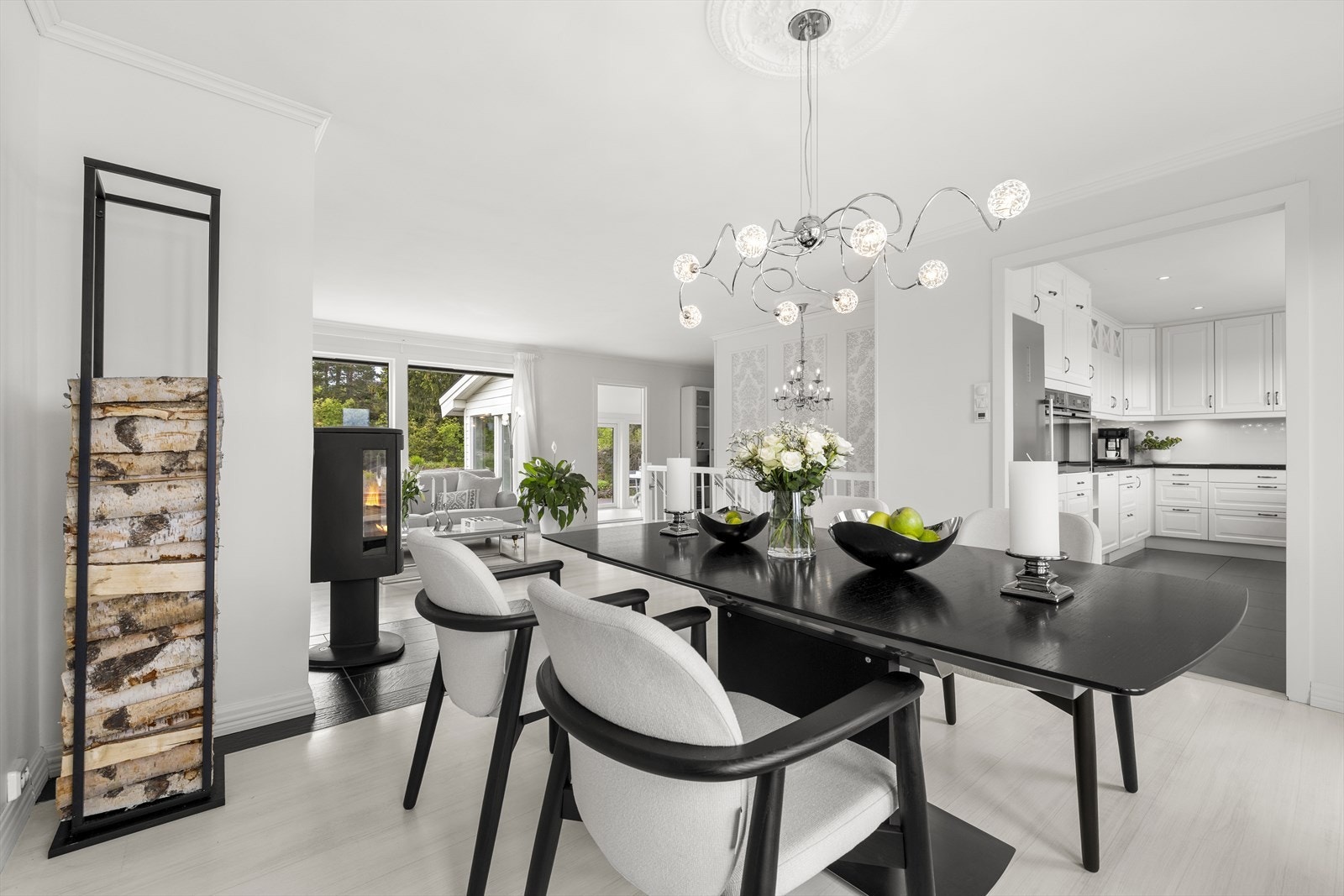 Samle venner og familie rundt bordet! Galleribilde