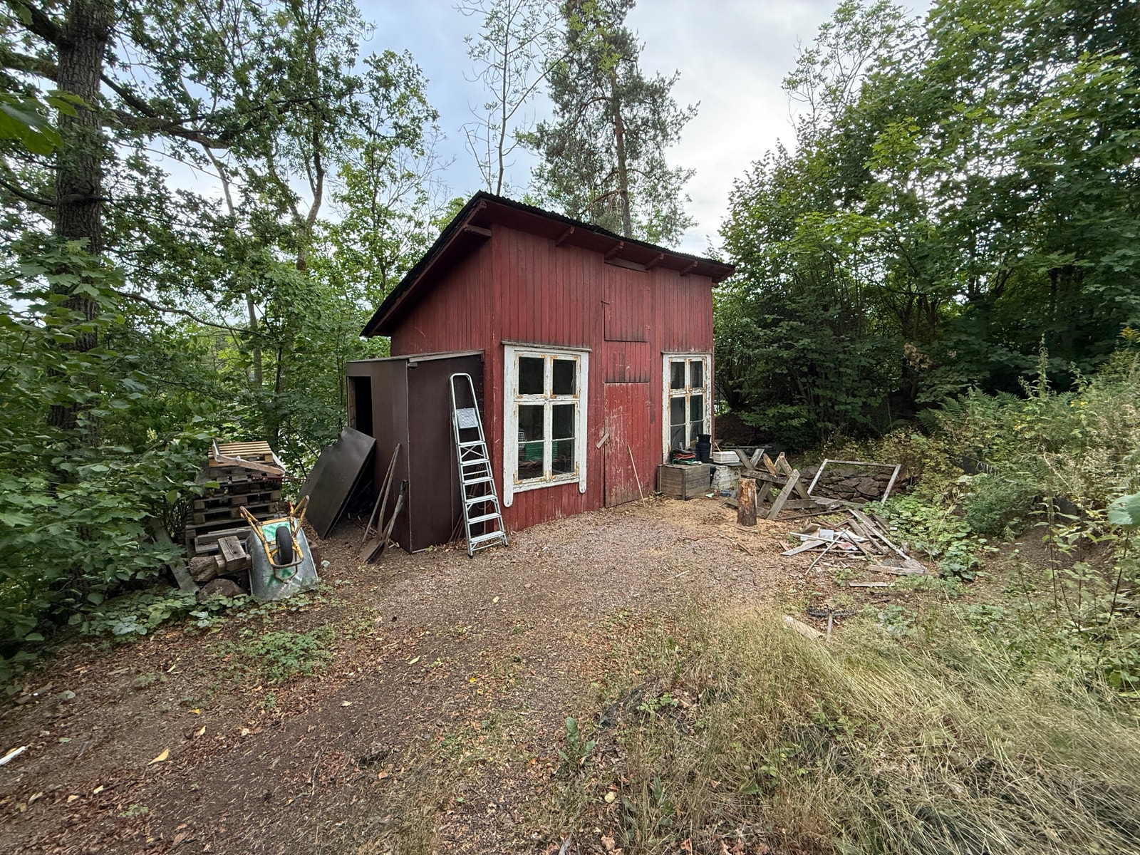Bod i bakgården tilhører til boligen Galleribilde