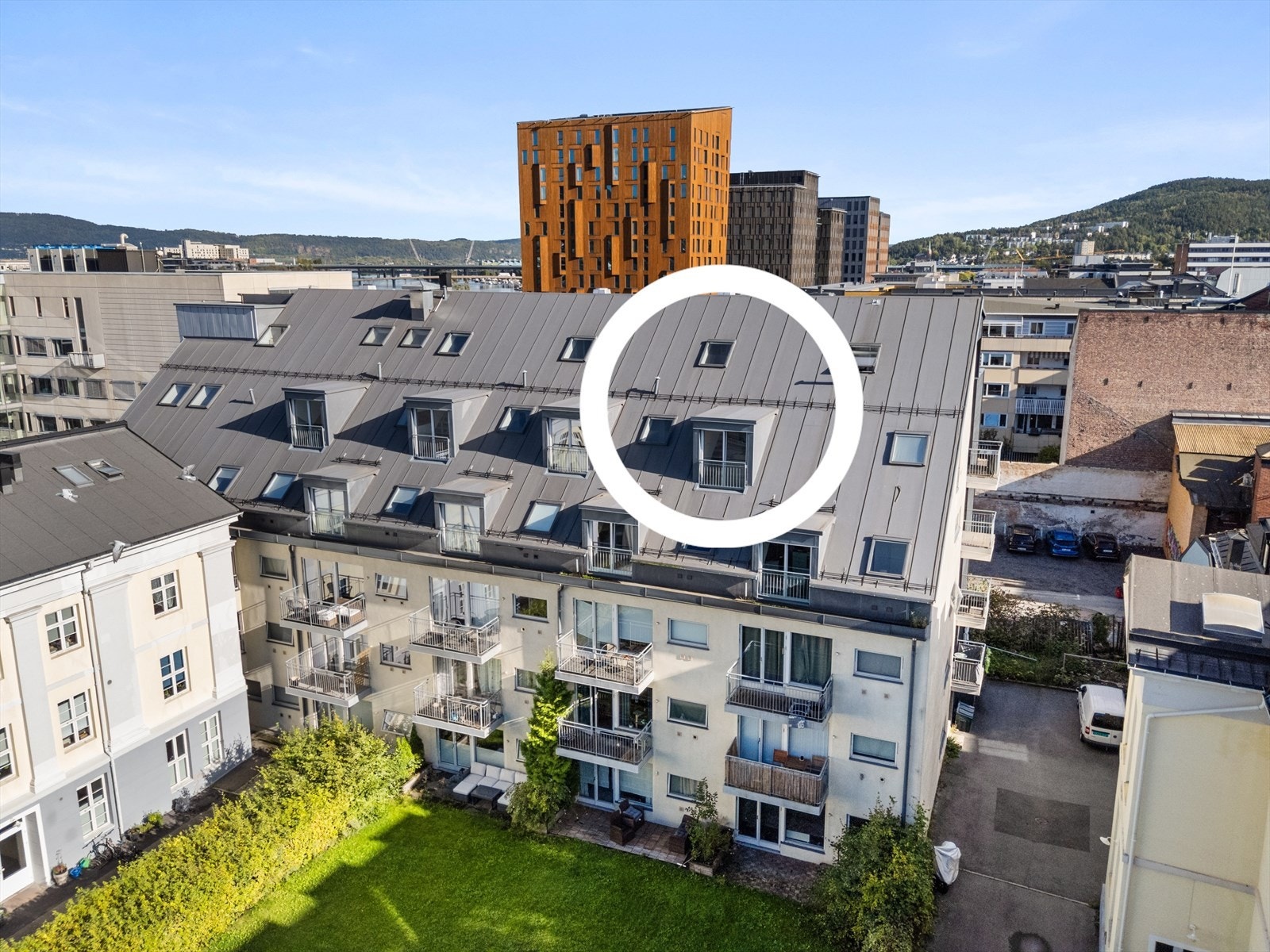 Leiligheten er beliggende på Strømsø Torg - En supersentral beliggenhet Galleribilde