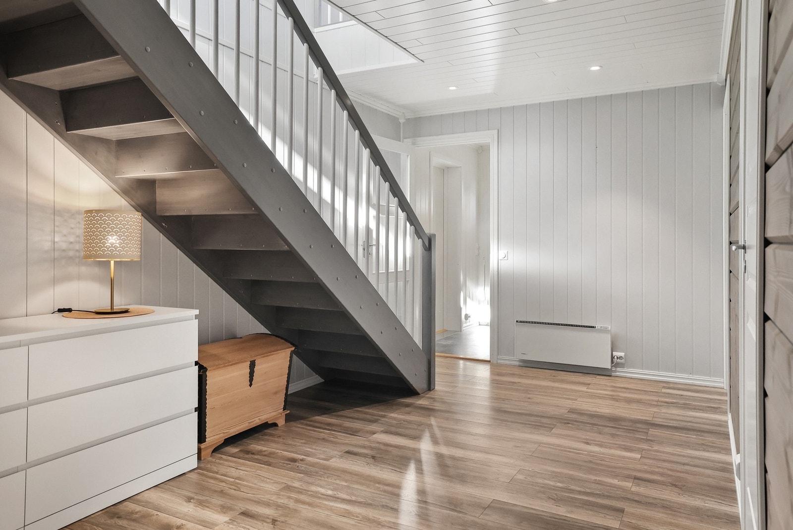 I 1. etasje er det tre soverom. Galleribilde