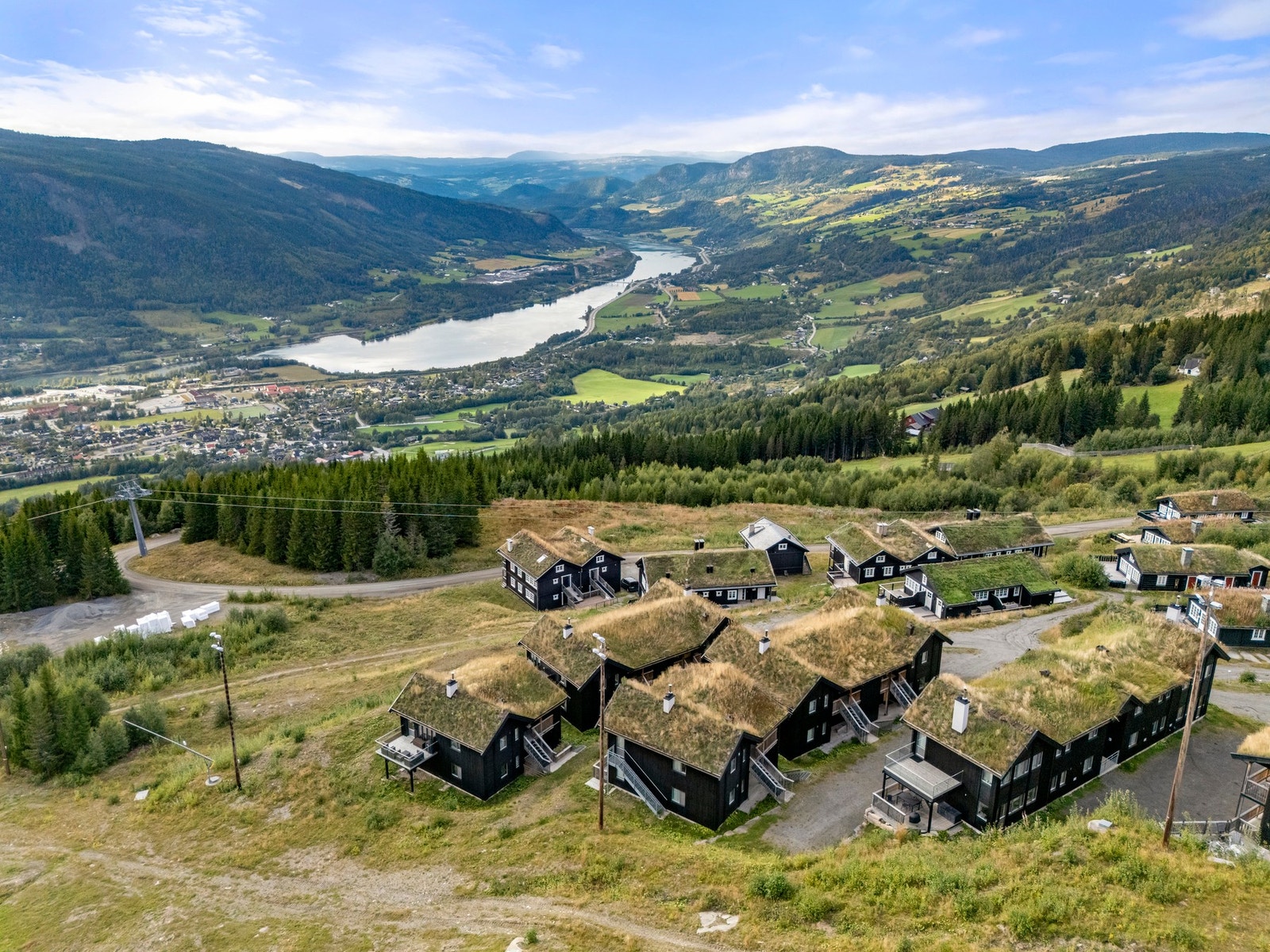 Boligen har fantastisk panoramautsikt og gode solforhold, Galleribilde