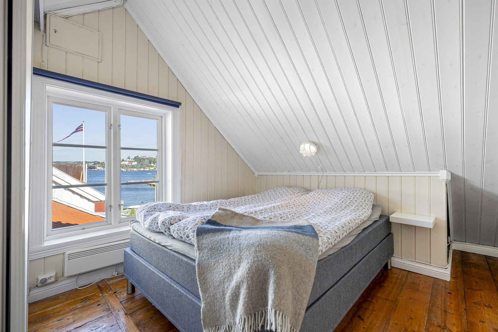 Soverom 2 i 2. etasje med en helt magisk utsikt Galleribilde