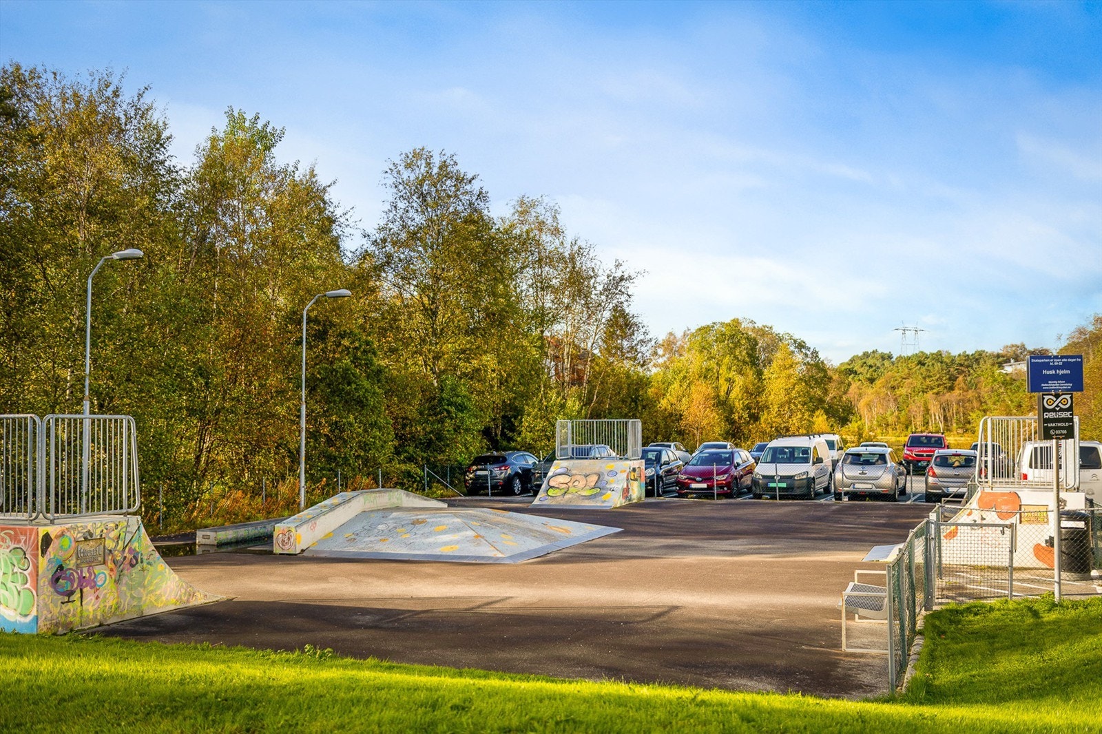 I tillegg til lekeplassen, så finnes det en skating rampe for de eldre barna som foretrekker det. Galleribilde