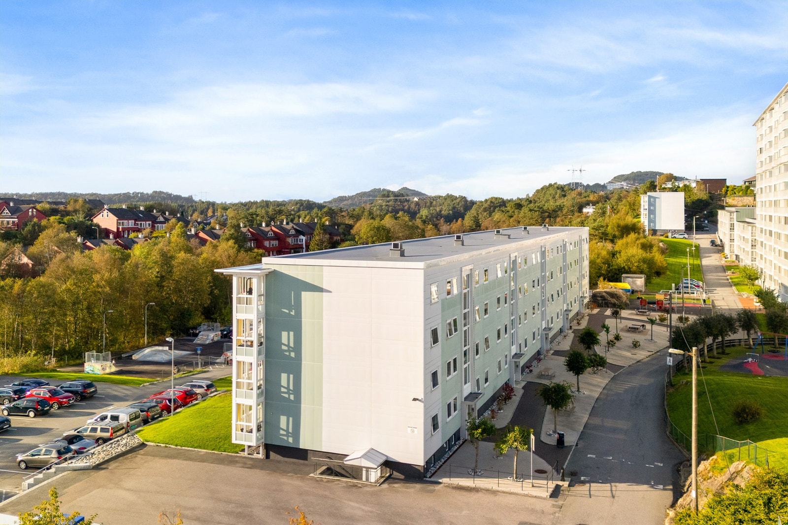 Meget barnevennlig nabolag med lite til ingen gjennomkjøring, her kan barna leke trygt. Galleribilde