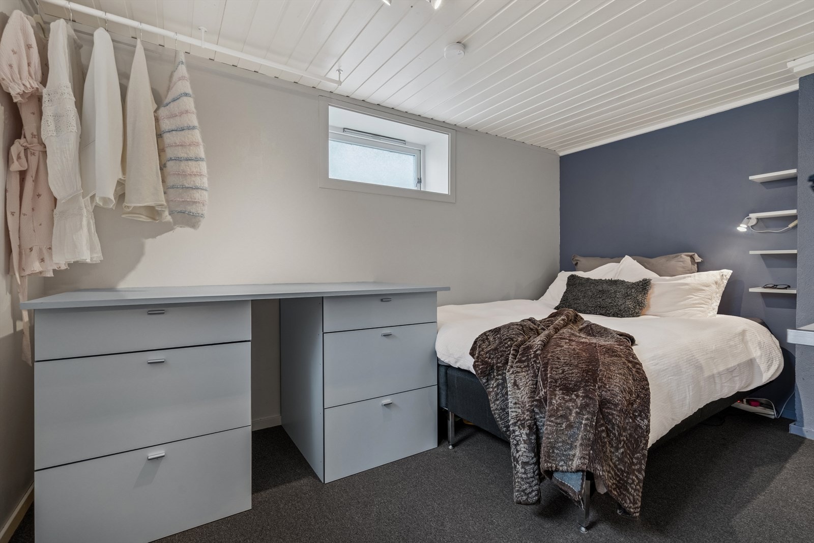 Soverom II - De to soverommene er ypperlig som barnerom eller gjesterom Galleribilde