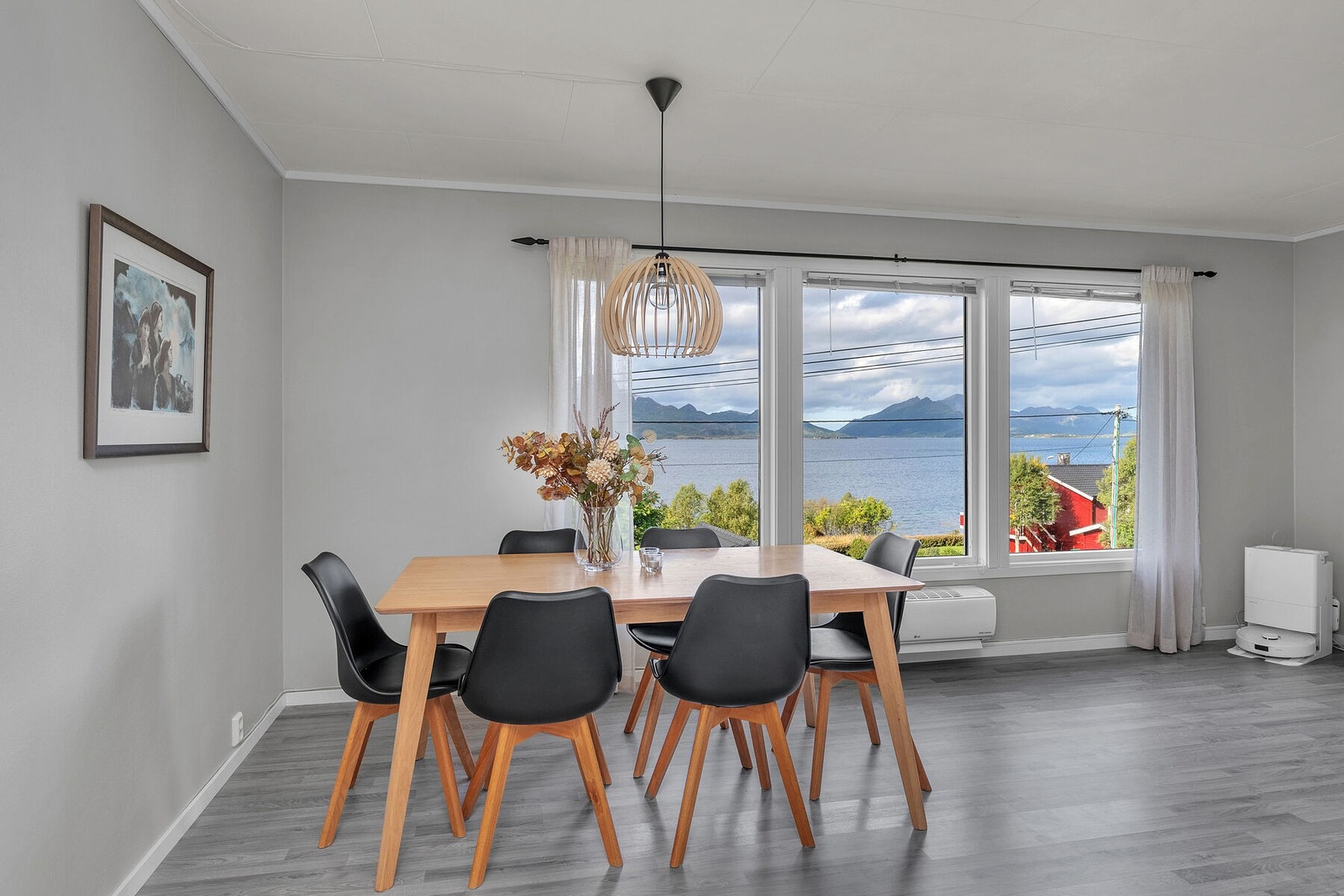 God plass for diverse møblering Galleribilde