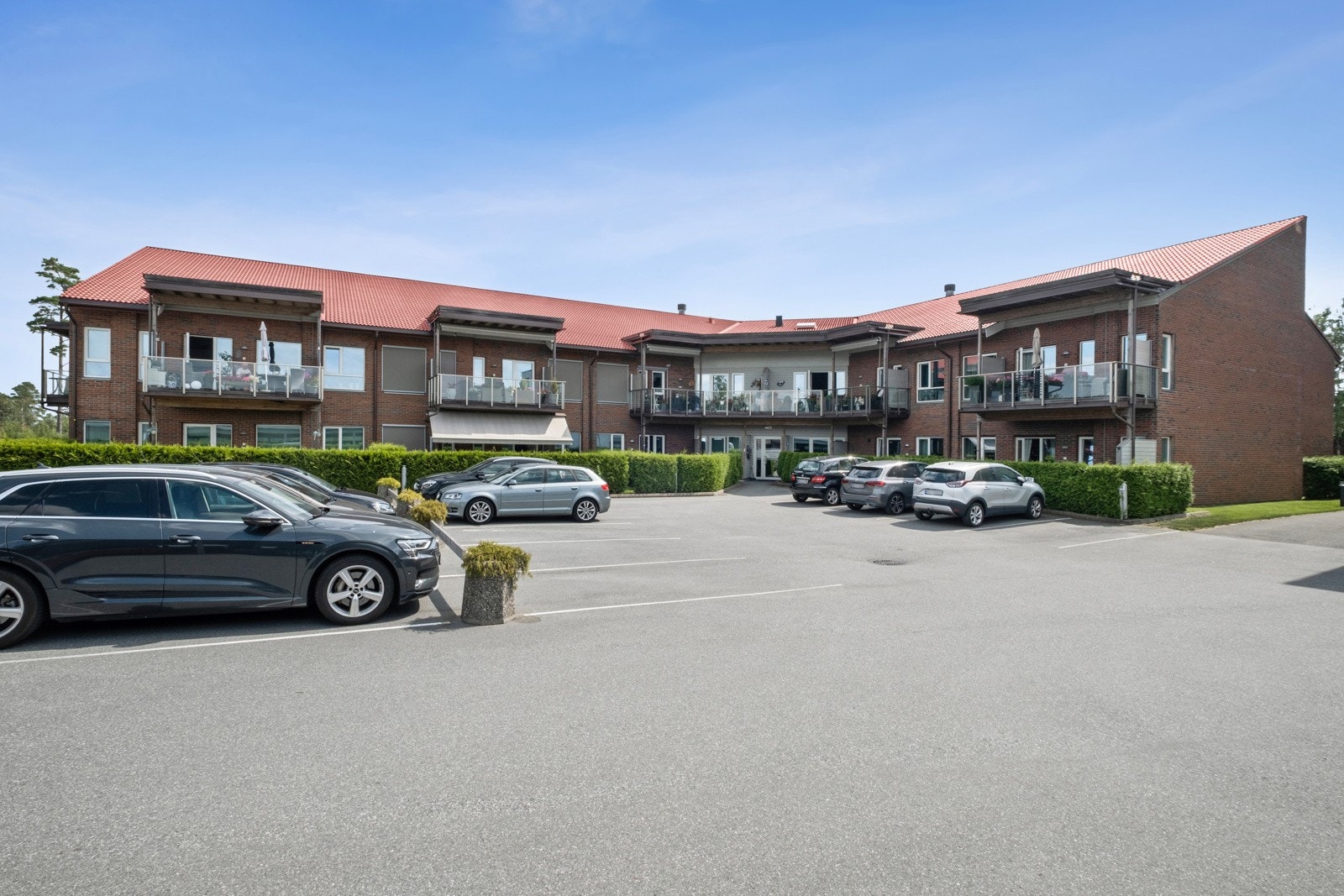 Oppmerket parkeringsplass Galleribilde