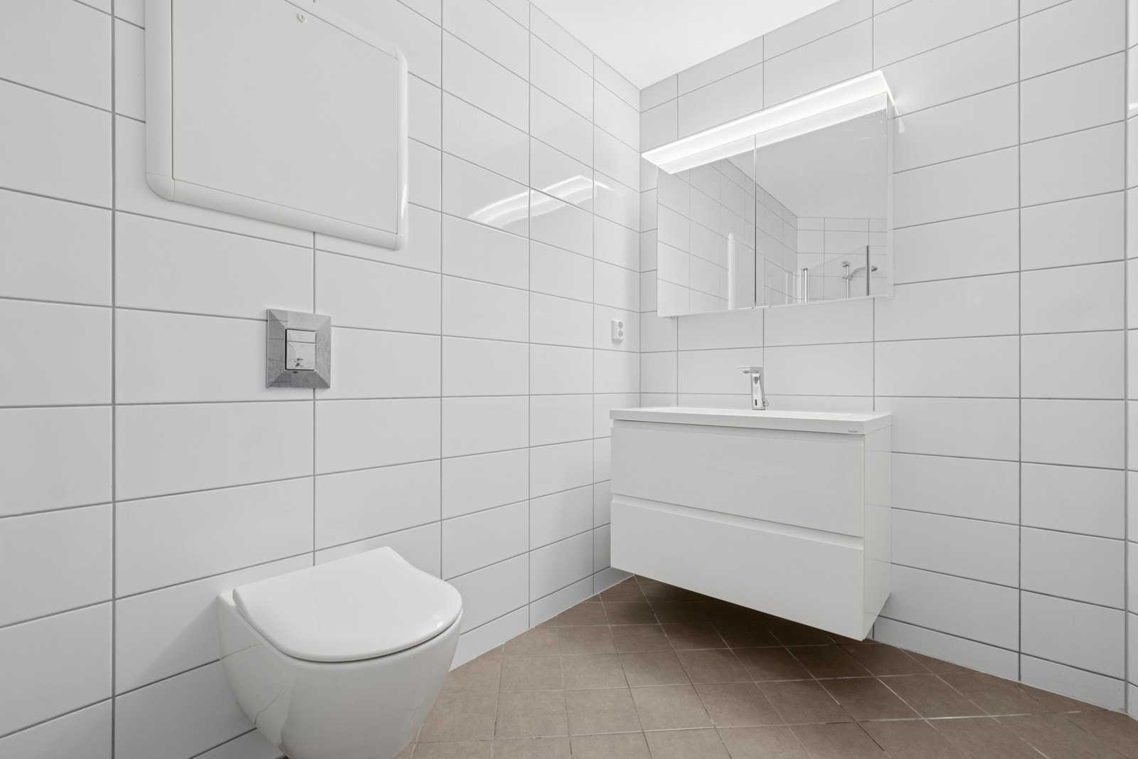 Flislagt bad Galleribilde