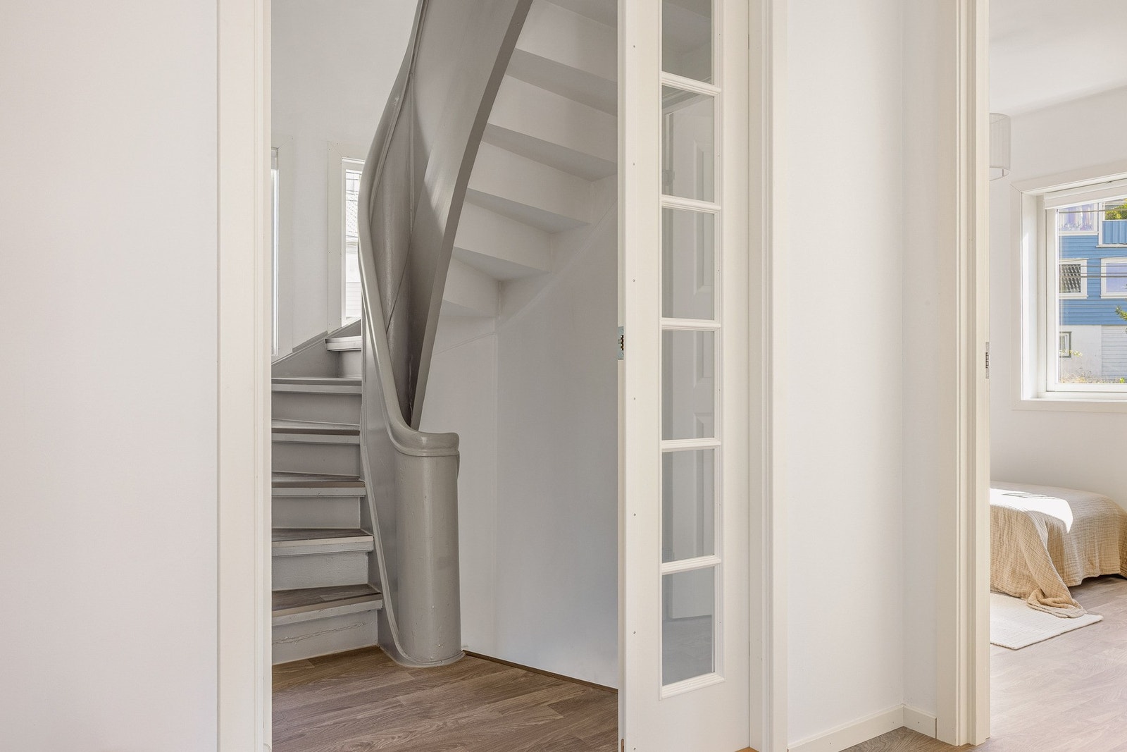 Videre kommer vi opp til 2.etasje. Galleribilde